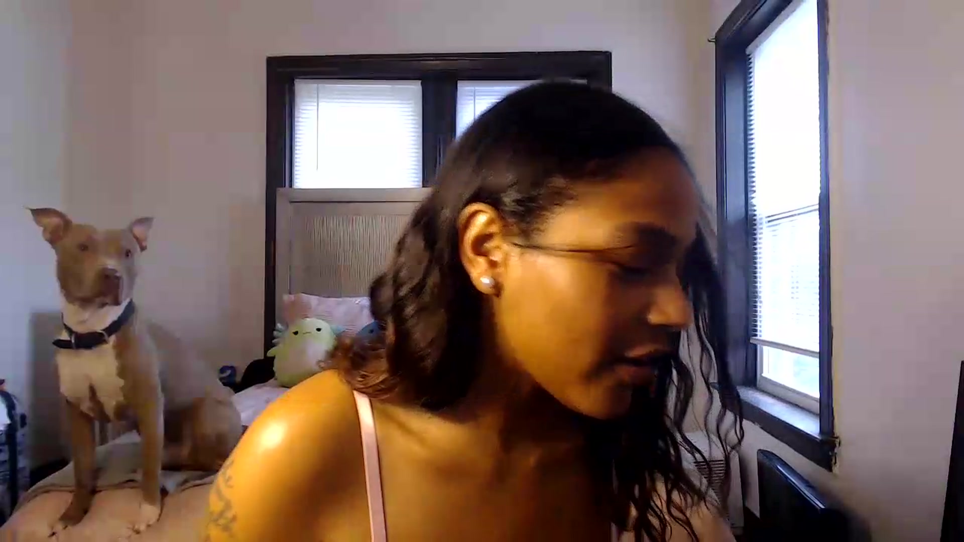 Gallery image thumbnail from itsmickie's myfreecams stream on, 06/26/2026, 22:01 image 6 of 20