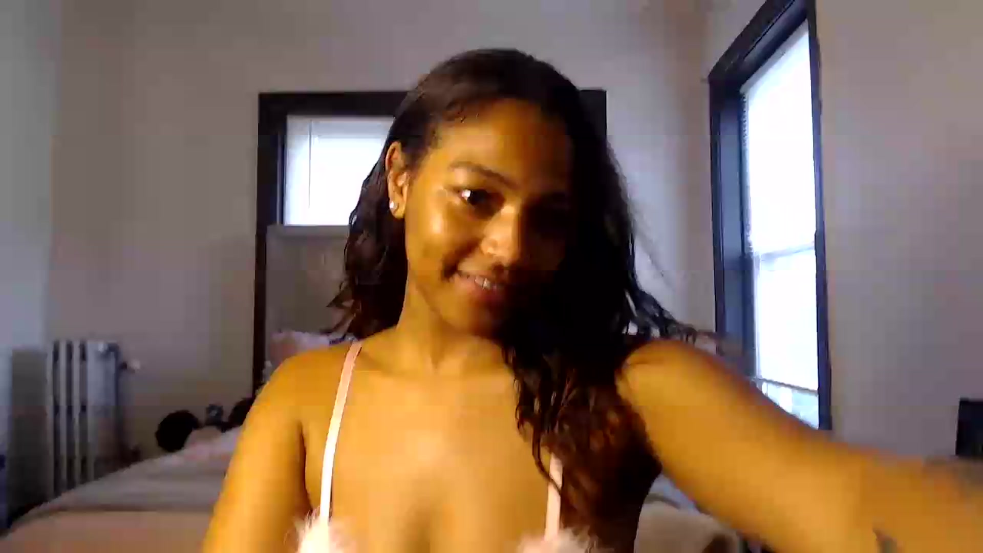 Gallery image thumbnail from itsmickie's myfreecams stream on, 06/26/2026, 22:01 image 1 of 20