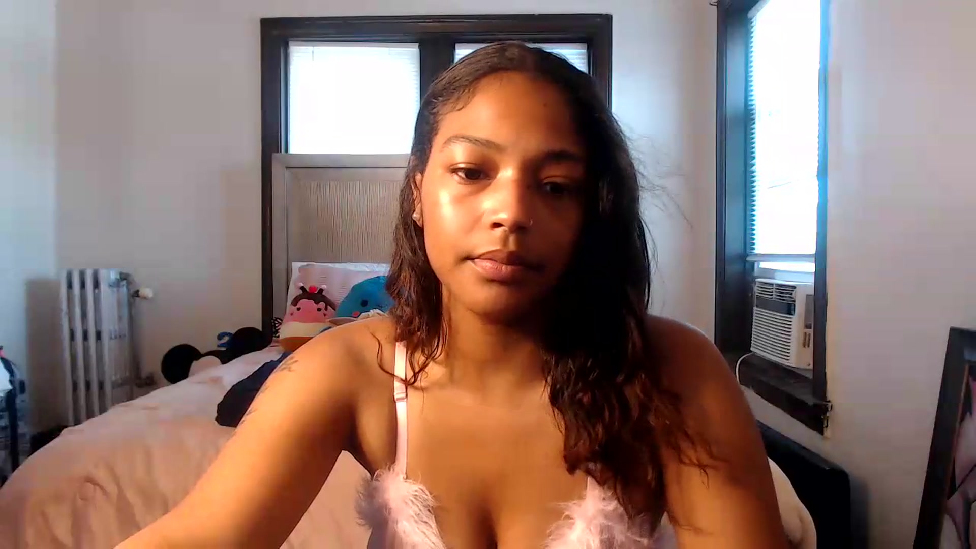 Gallery image thumbnail from itsmickie's myfreecams stream on, 06/30/2026, 19:47 image 12 of 20
