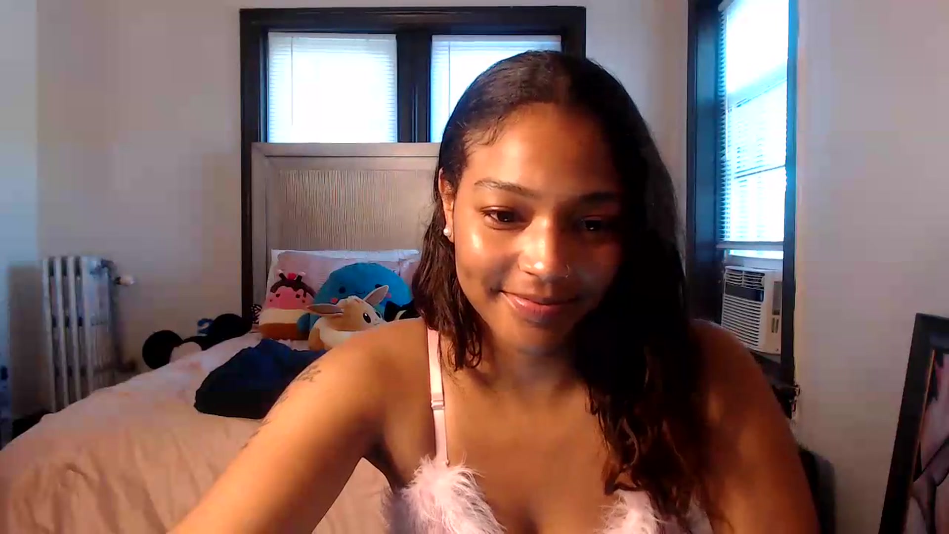 Gallery image thumbnail from itsmickie's myfreecams stream on, 06/30/2026, 23:02 image 9 of 20