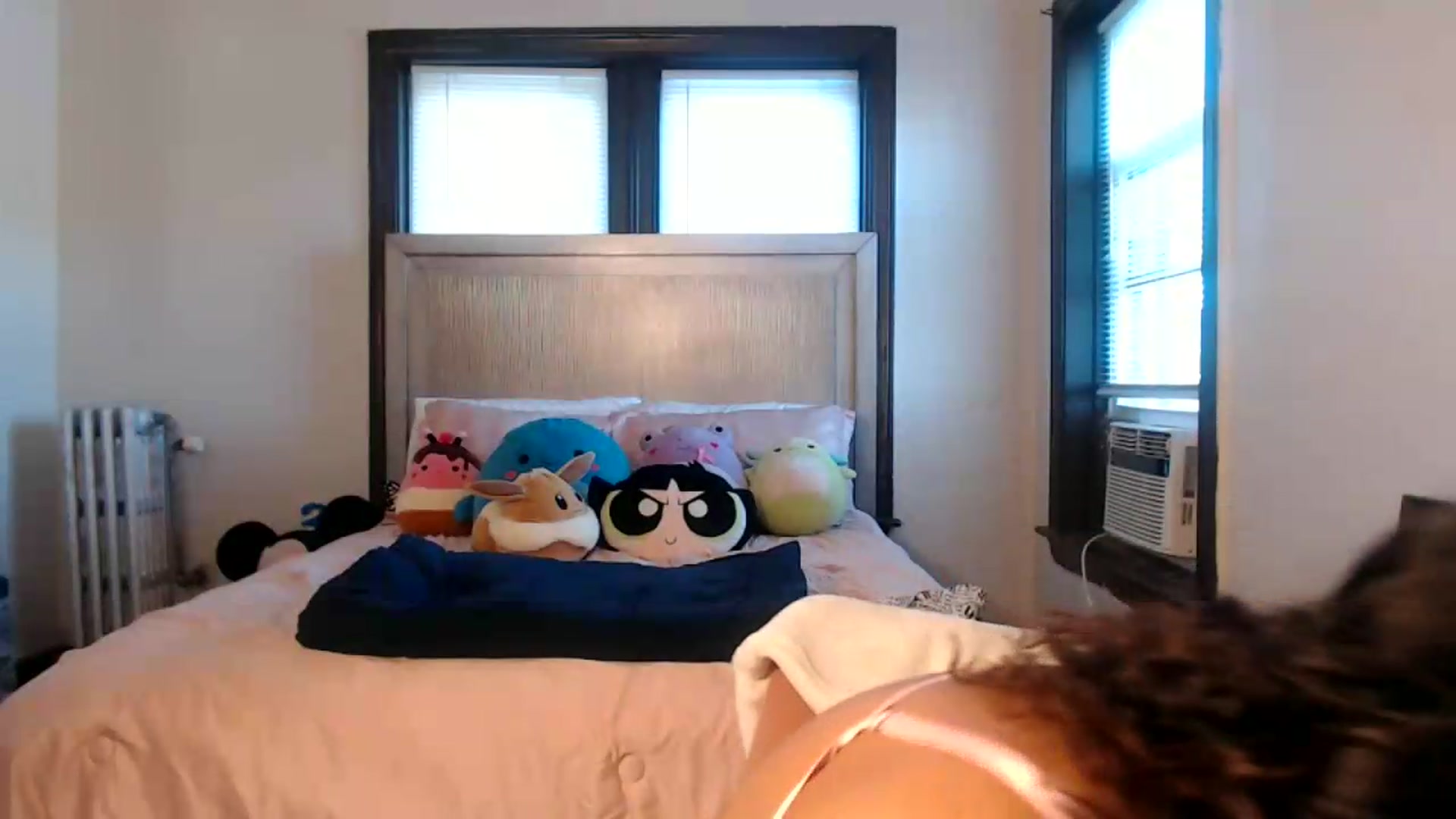 Gallery image thumbnail from itsmickie's myfreecams stream on, 06/30/2026, 23:02 image 16 of 20