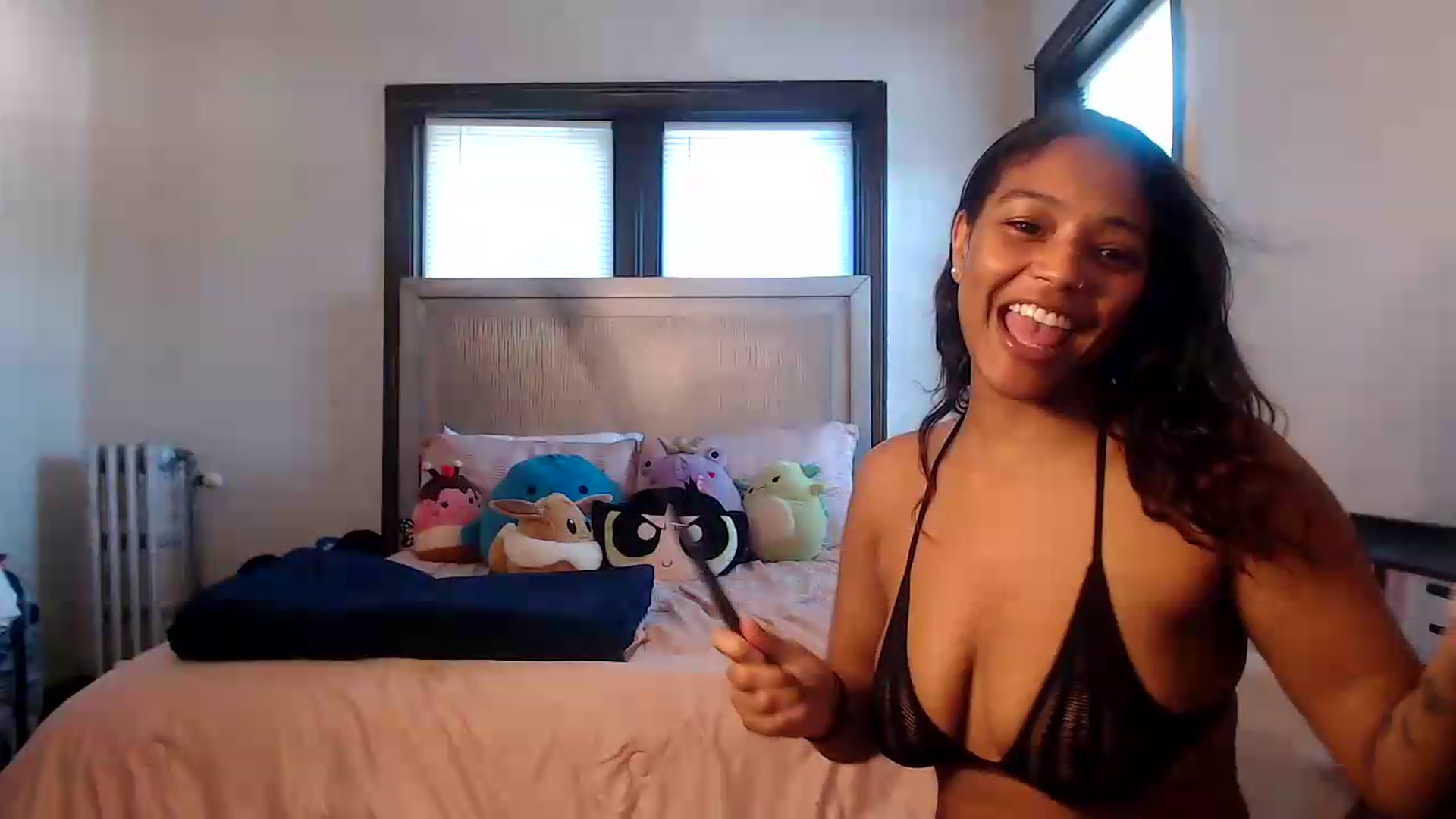 Gallery image thumbnail from itsmickie's myfreecams stream on, 07/01/2026, 18:06 image 17 of 20