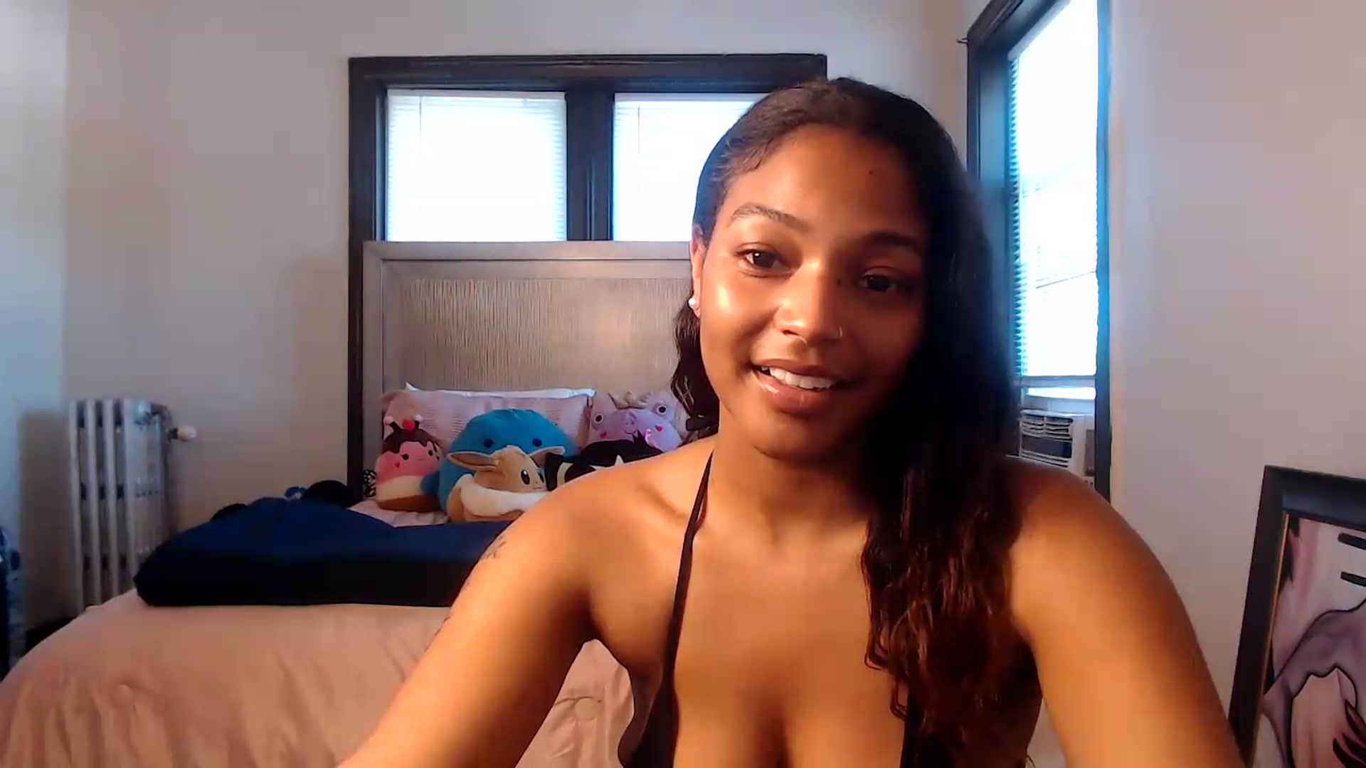 Gallery image thumbnail from itsmickie's myfreecams stream on, 07/01/2026, 19:58 image 11 of 20