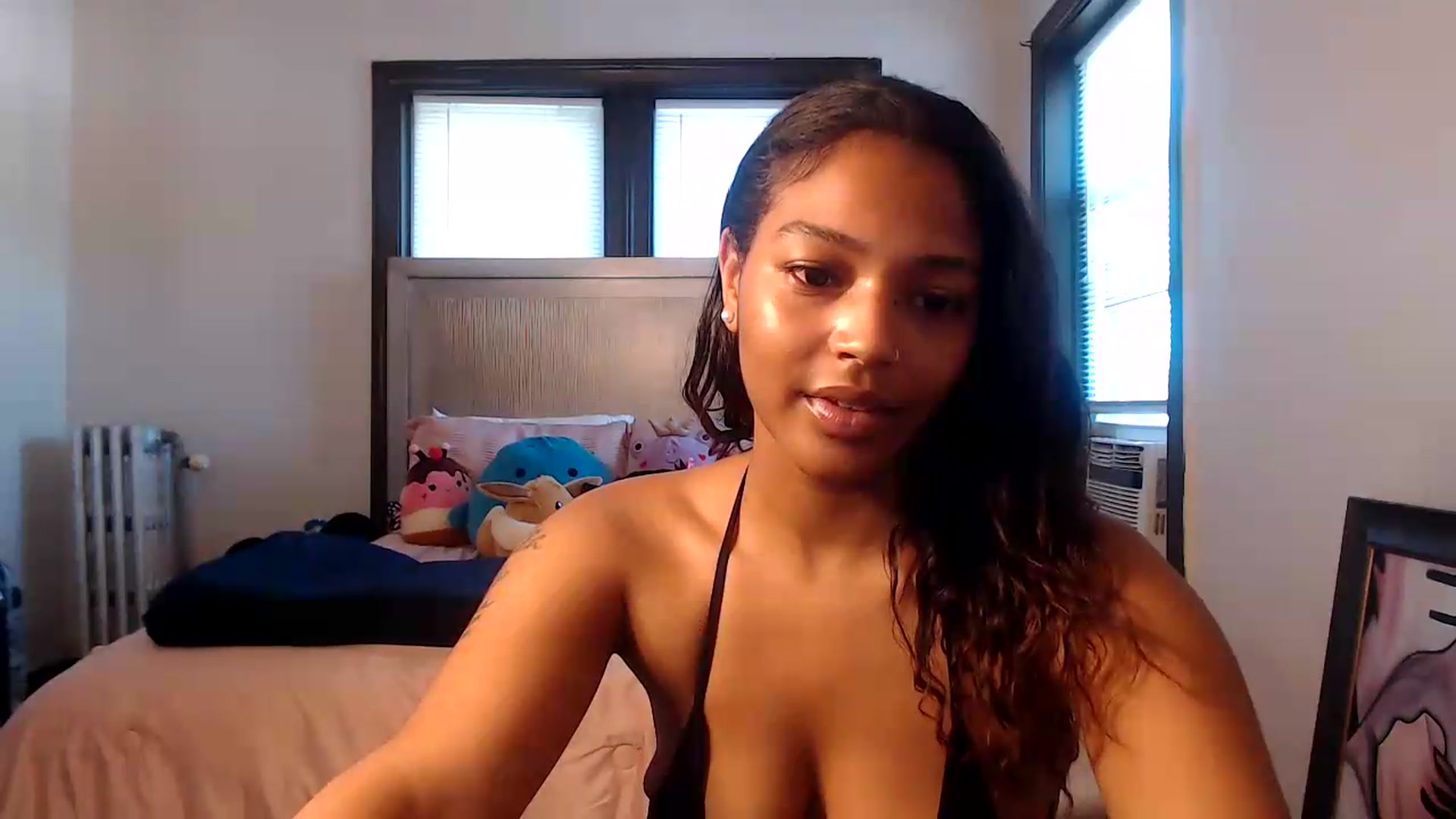 Gallery image thumbnail from itsmickie's myfreecams stream on, 07/01/2026, 19:58 image 5 of 20
