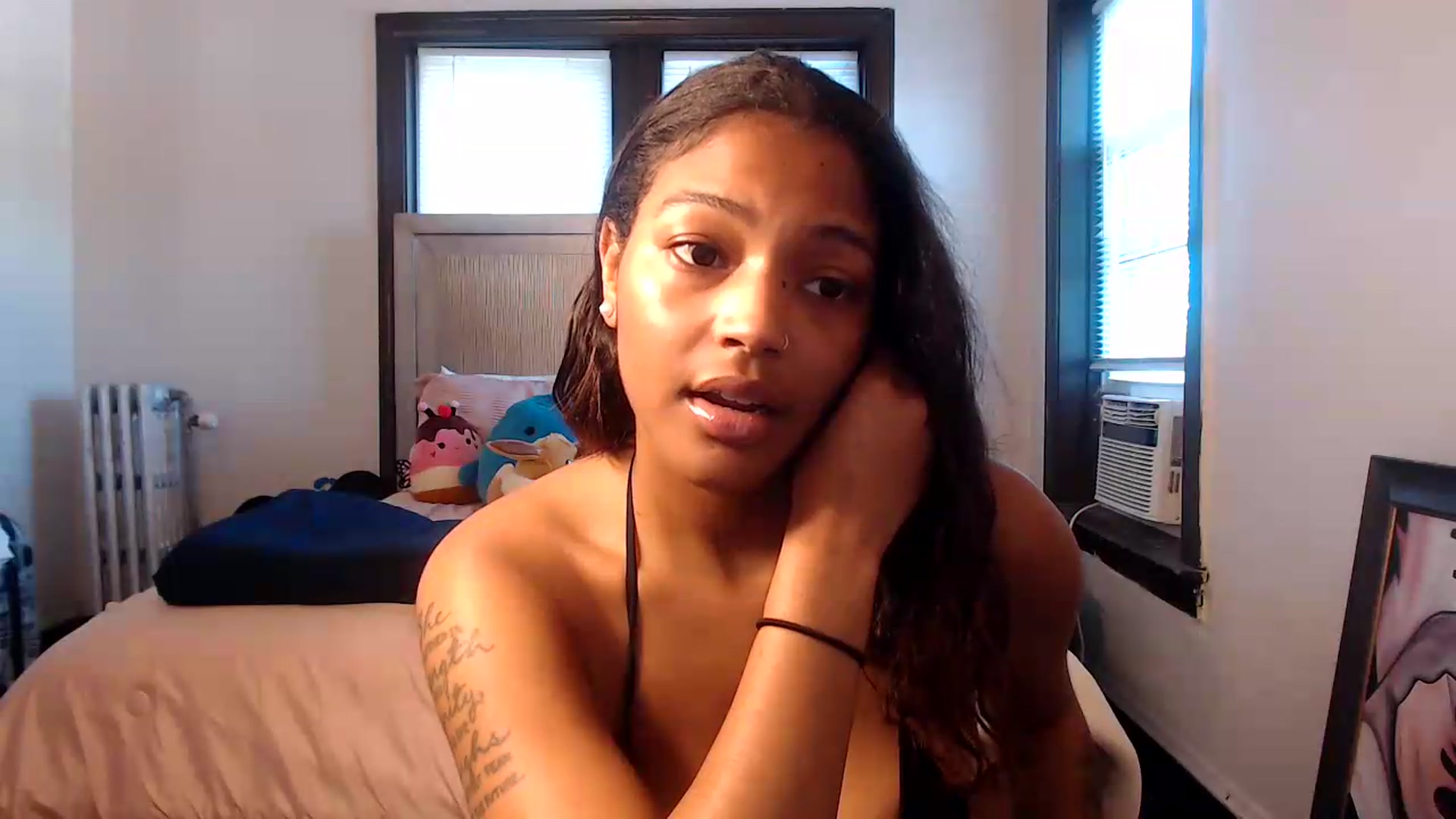 Gallery image thumbnail from itsmickie's myfreecams stream on, 07/01/2026, 21:09 image 12 of 20