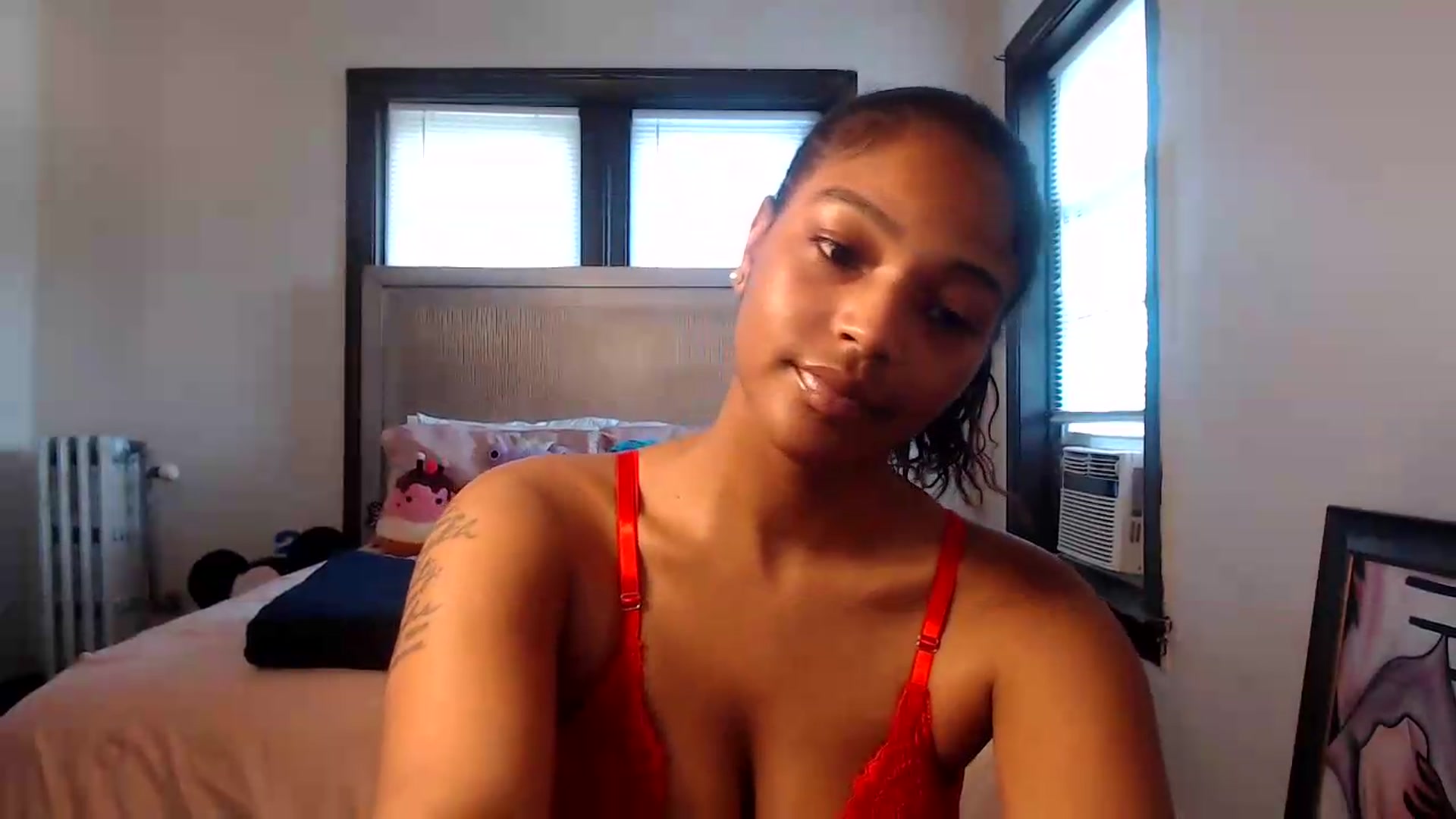Gallery image thumbnail from itsmickie's myfreecams stream on, 07/03/2026, 18:03 image 13 of 20