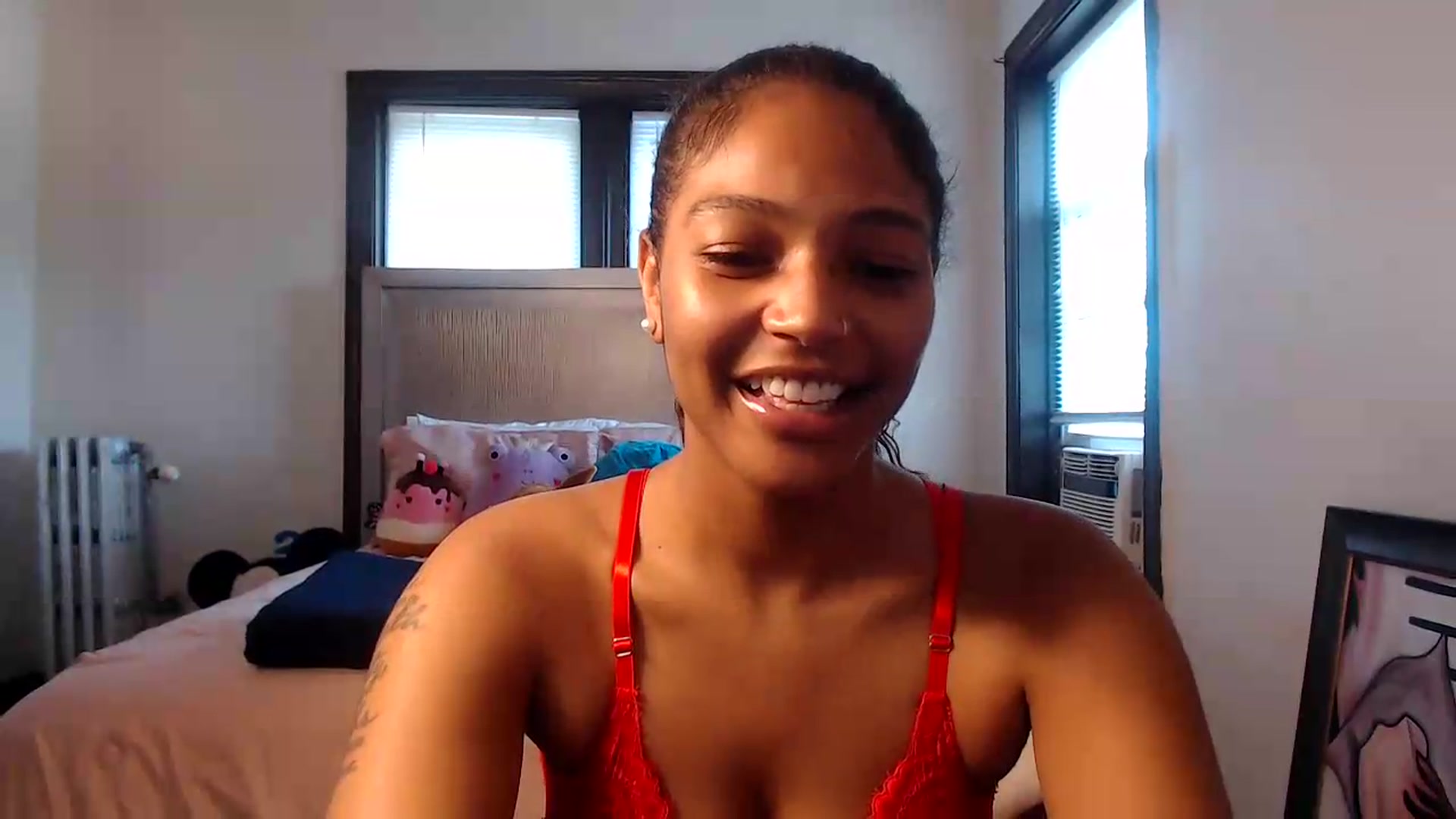 Gallery image thumbnail from itsmickie's myfreecams stream on, 07/03/2026, 18:03 image 14 of 20