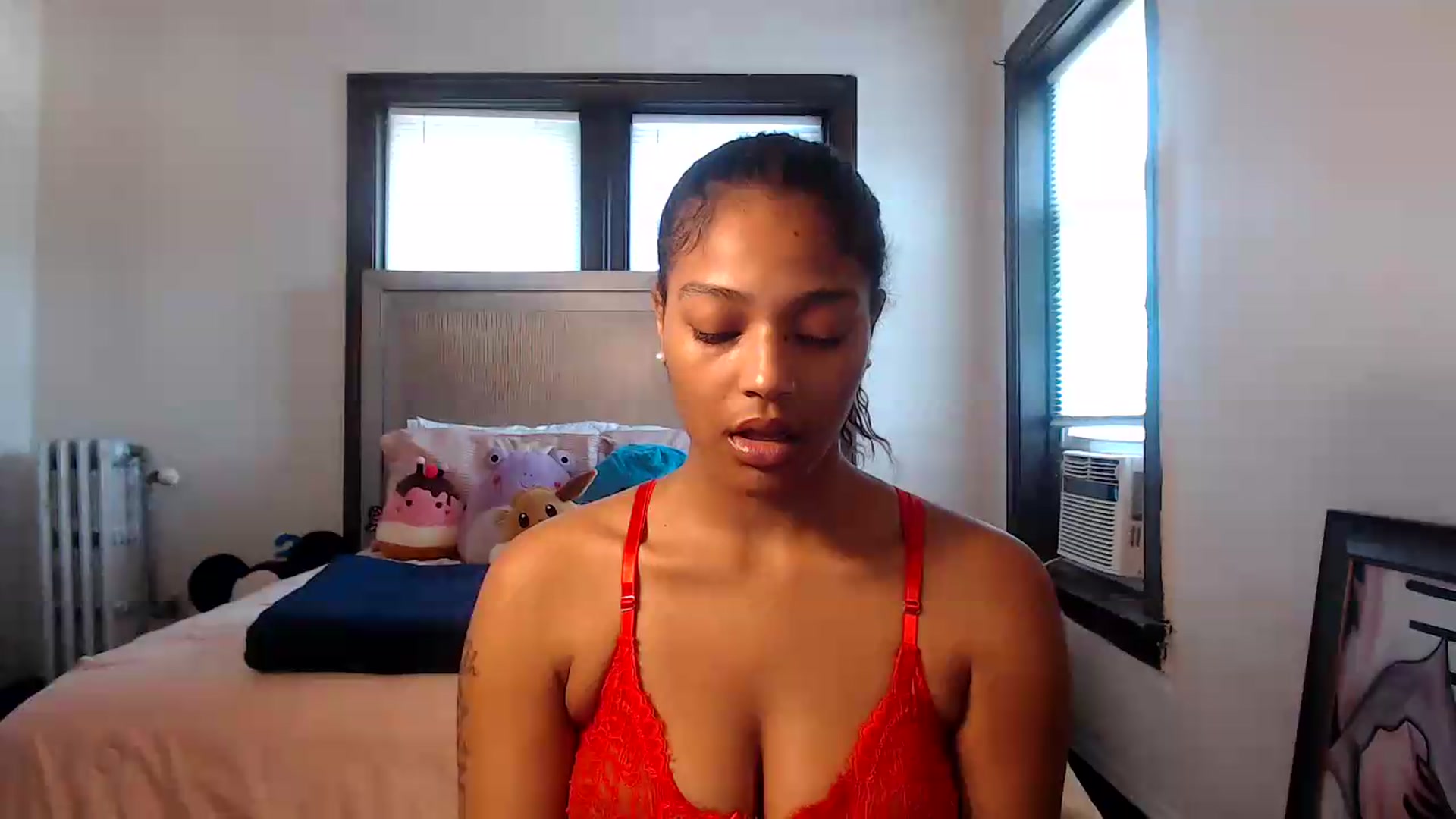 Gallery image thumbnail from itsmickie's myfreecams stream on, 07/03/2026, 18:03 image 16 of 20
