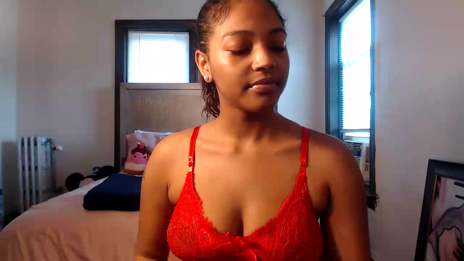 Gallery image thumbnail from itsmickie's myfreecams stream on, 07/03/2026, 18:03 image 3 of 20