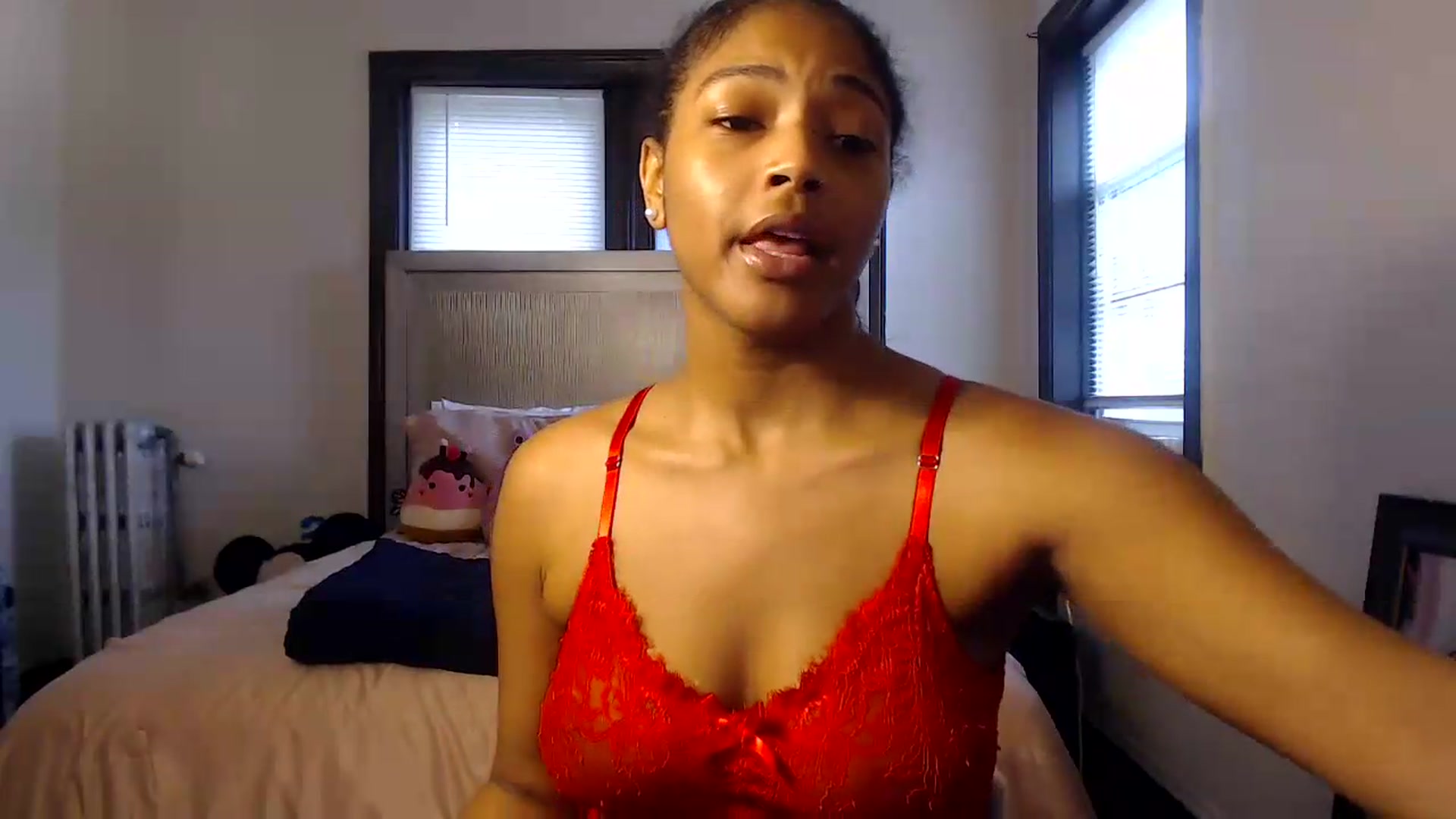 Gallery image thumbnail from itsmickie's myfreecams stream on, 07/03/2026, 19:53 image 16 of 20