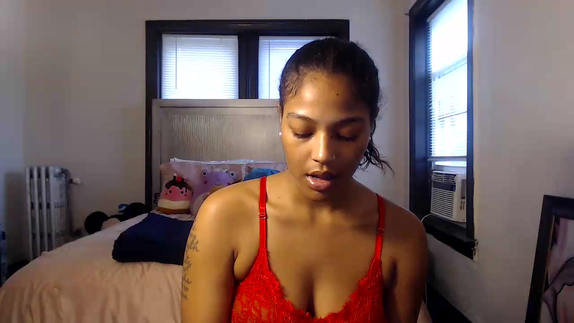 Gallery image thumbnail from itsmickie's myfreecams stream on, 07/03/2026, 19:53 image 12 of 20
