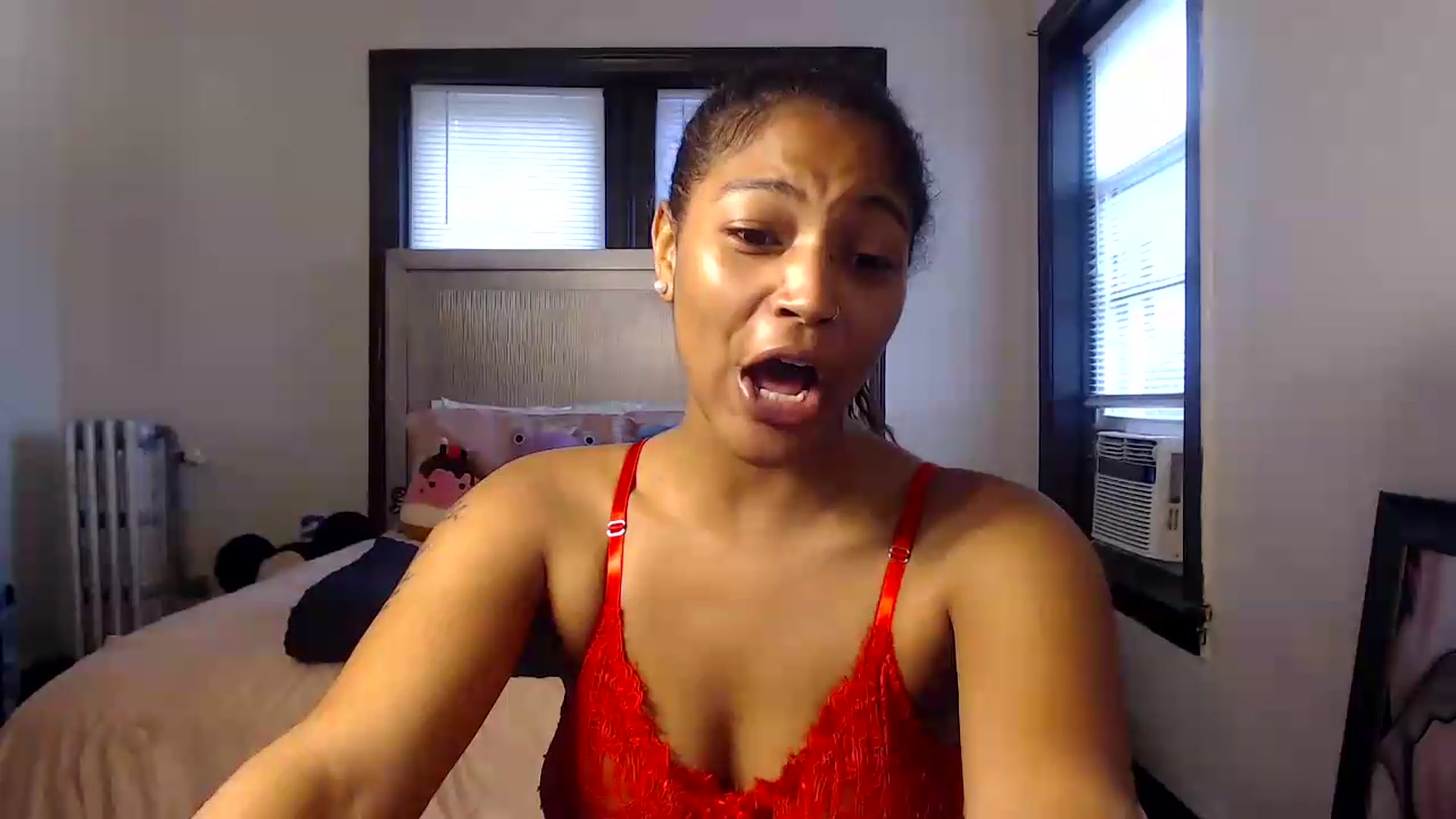 Gallery image thumbnail from itsmickie's myfreecams stream on, 07/03/2026, 19:53 image 11 of 20