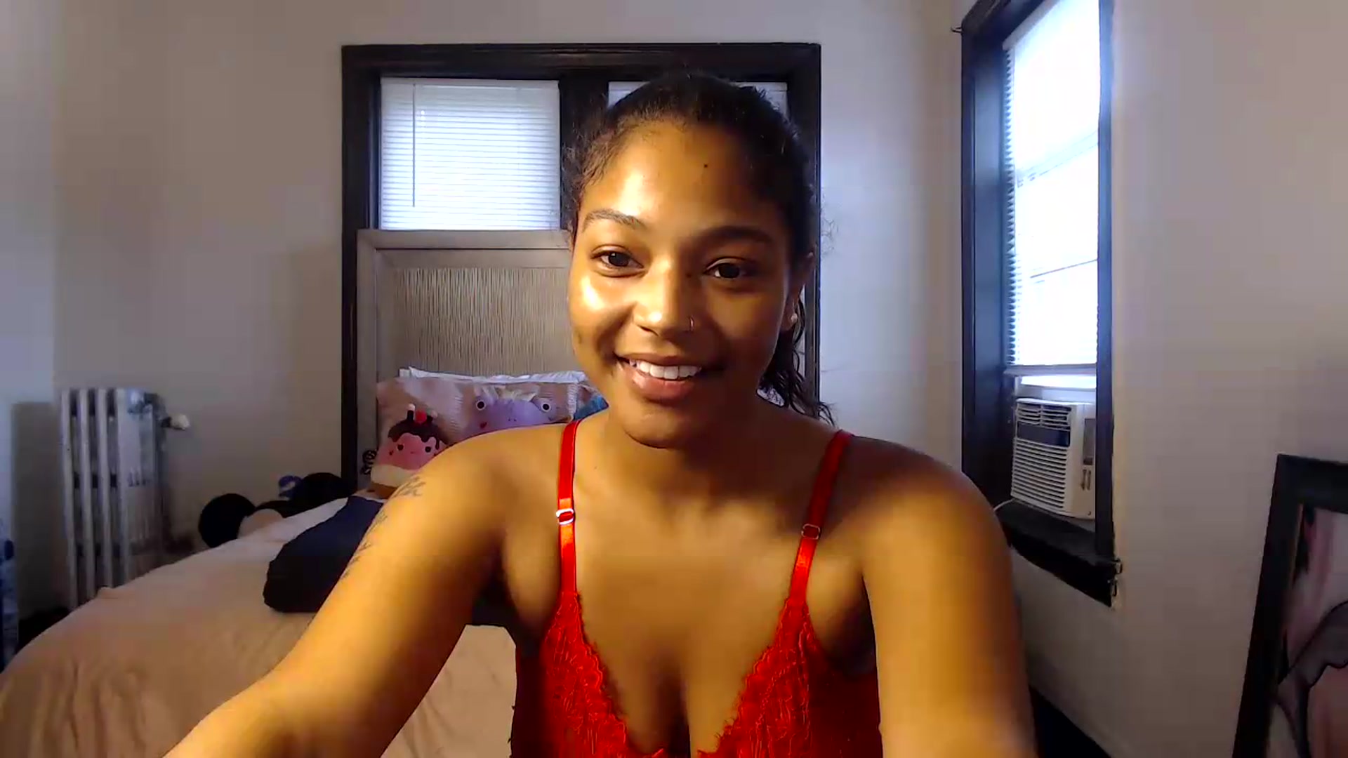 Gallery image thumbnail from itsmickie's myfreecams stream on, 07/03/2026, 19:53 image 20 of 20