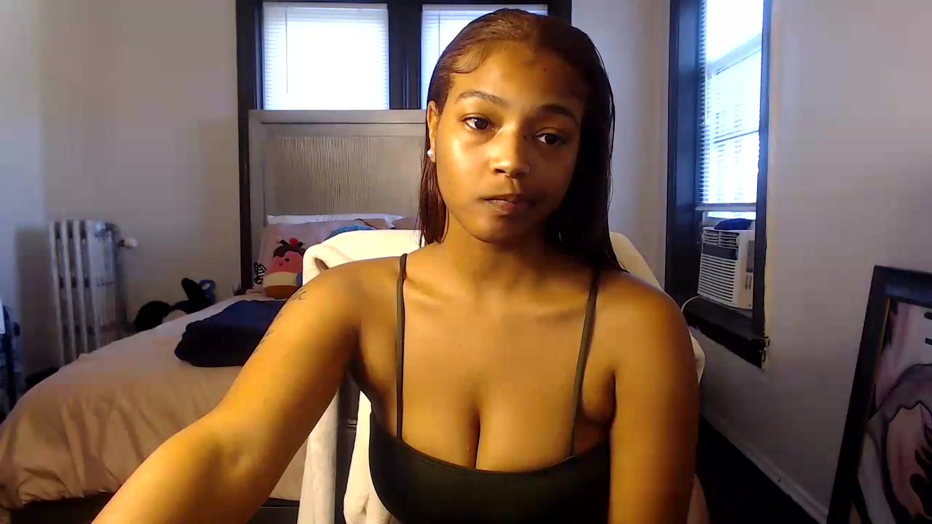Gallery image thumbnail from itsmickie's myfreecams stream on, 07/08/2026, 24:01 image 9 of 20