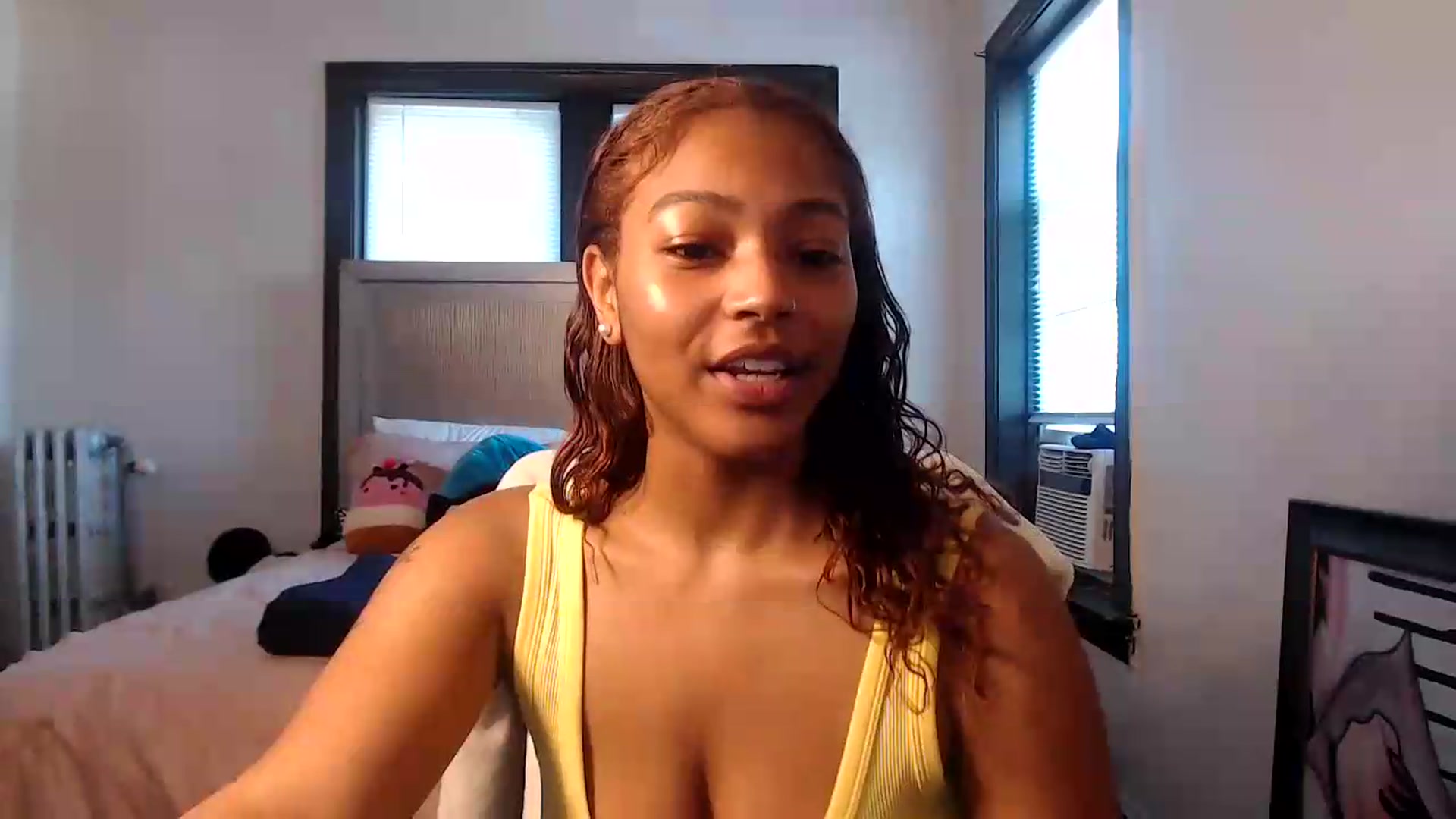 Gallery image thumbnail from itsmickie's myfreecams stream on, 07/10/2026, 18:18 image 7 of 20