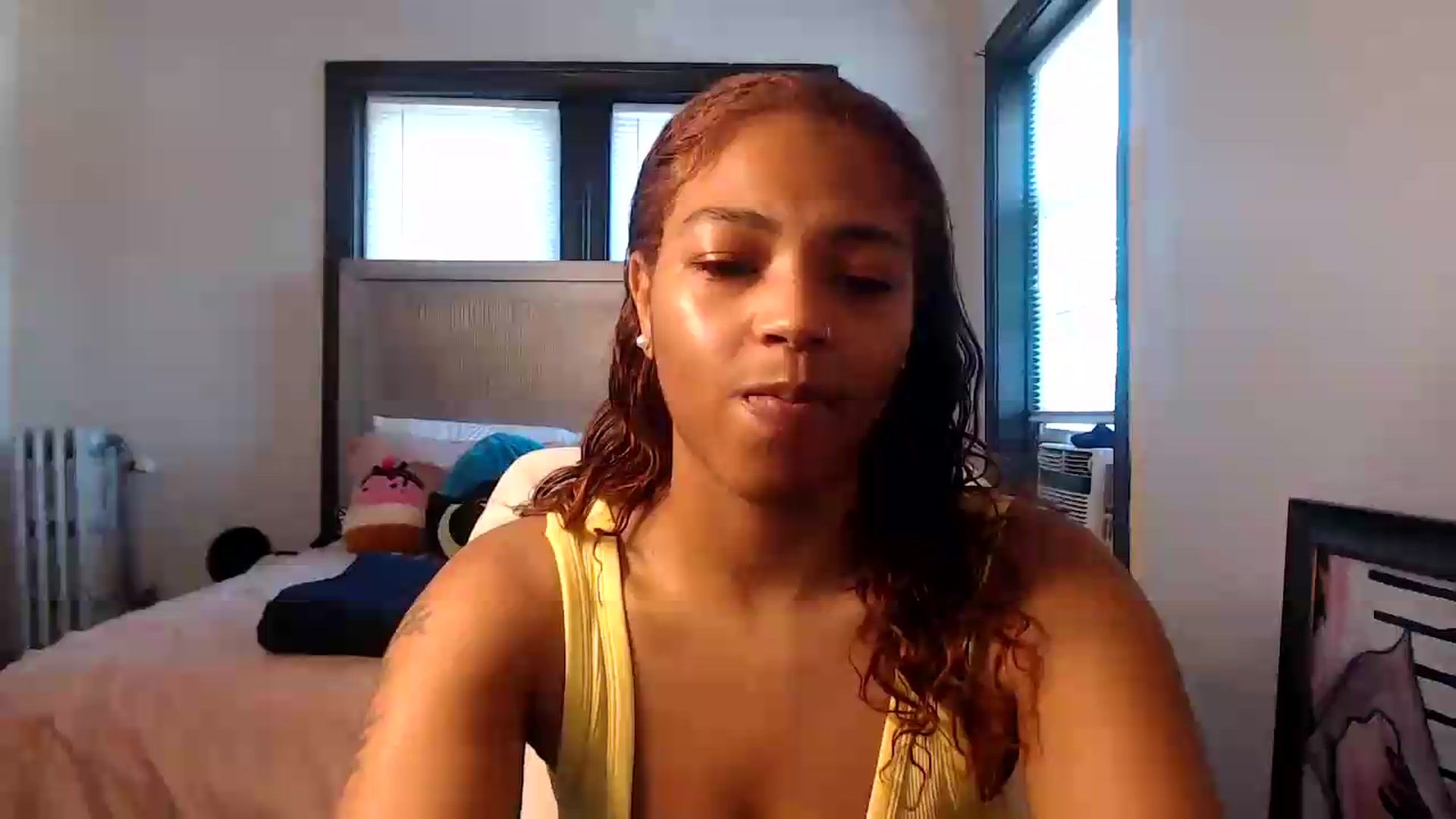 Gallery image thumbnail from itsmickie's myfreecams stream on, 07/10/2026, 18:18 image 8 of 20
