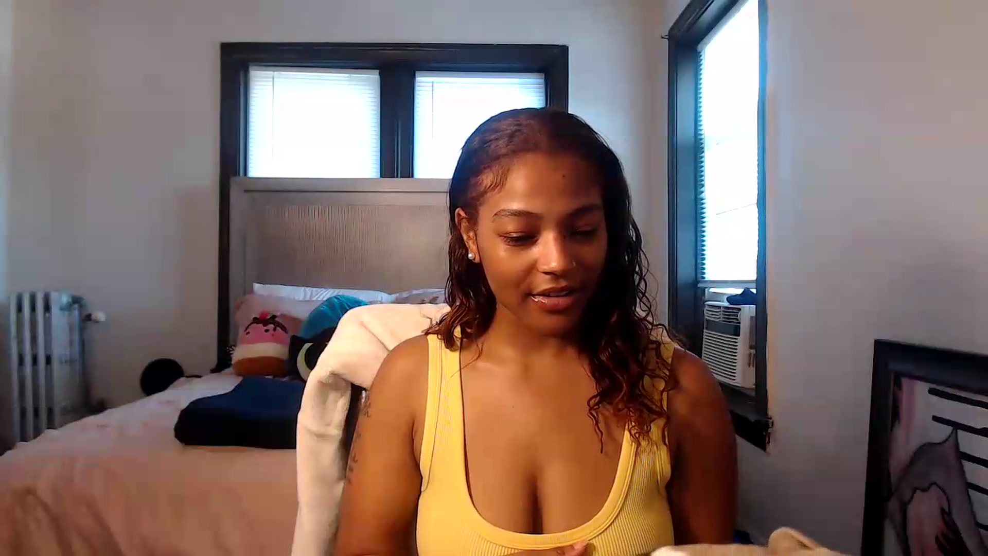 Gallery image thumbnail from itsmickie's myfreecams stream on, 07/10/2026, 18:18 image 19 of 20