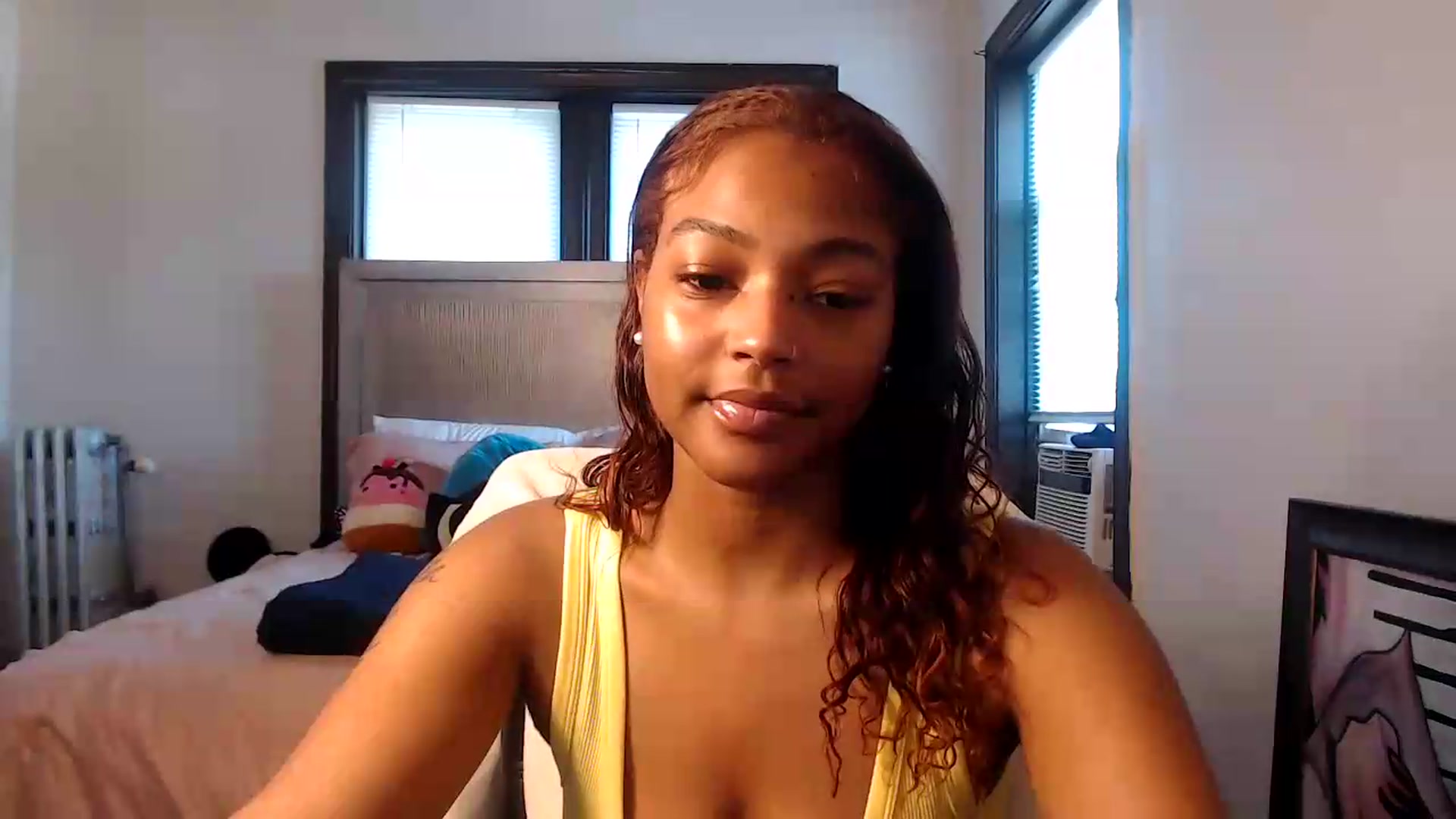 Gallery image thumbnail from itsmickie's myfreecams stream on, 07/10/2026, 18:18 image 18 of 20