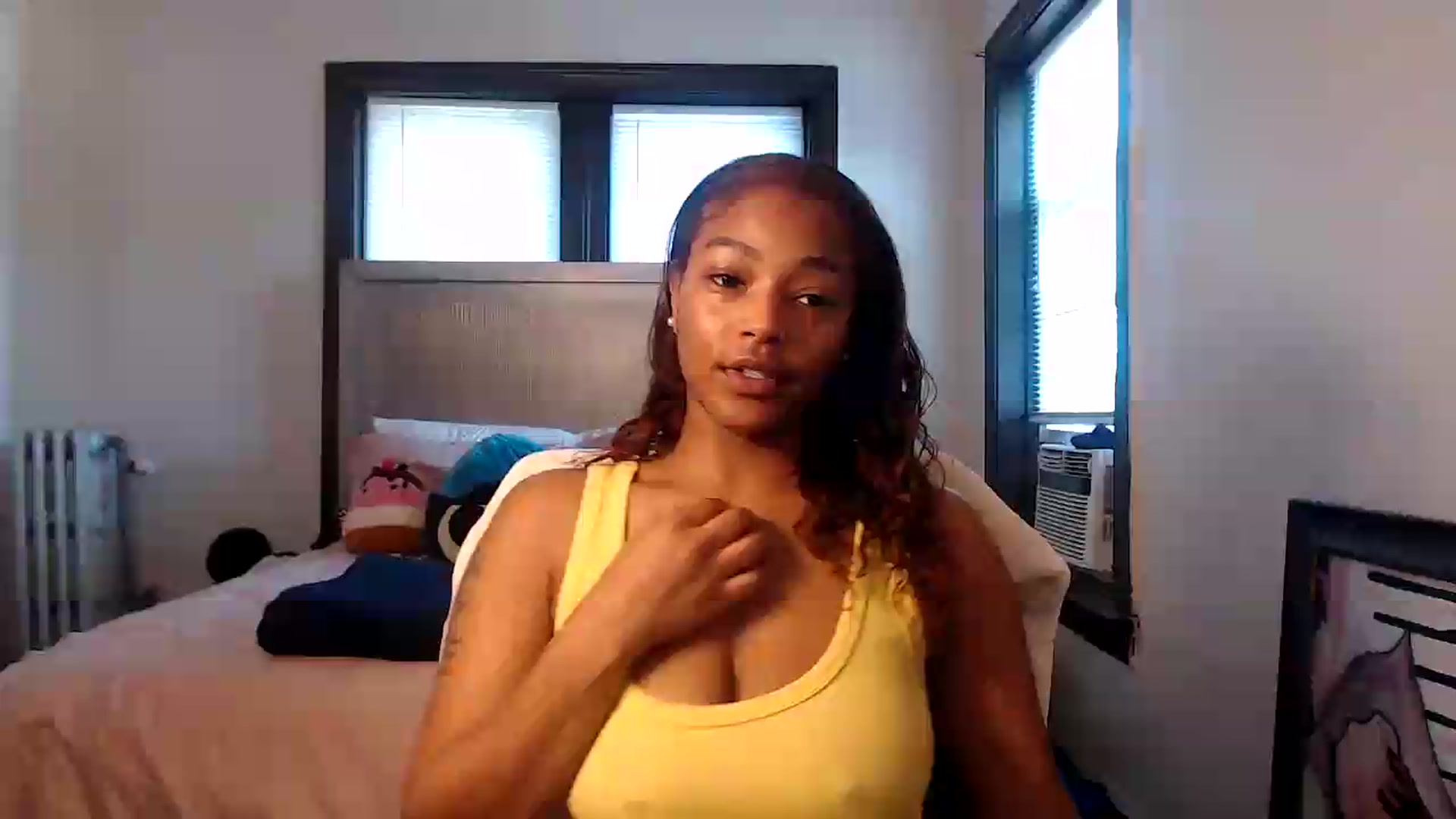 Gallery image thumbnail from itsmickie's myfreecams stream on, 07/10/2026, 18:18 image 13 of 20