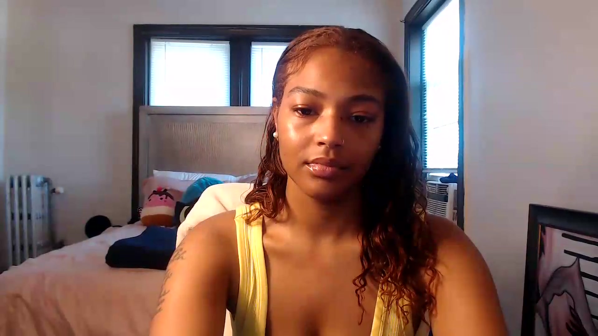 Gallery image thumbnail from itsmickie's myfreecams stream on, 07/10/2026, 18:18 image 15 of 20