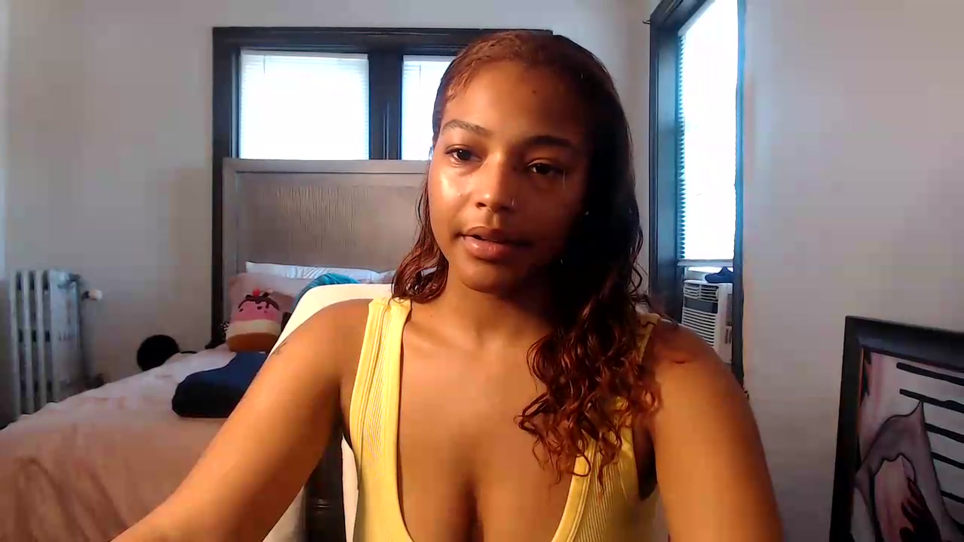 Gallery image thumbnail from itsmickie's myfreecams stream on, 07/10/2026, 19:32 image 13 of 20