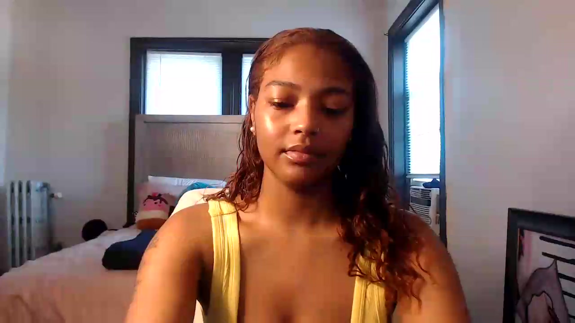 Gallery image thumbnail from itsmickie's myfreecams stream on, 07/10/2026, 19:32 image 6 of 20