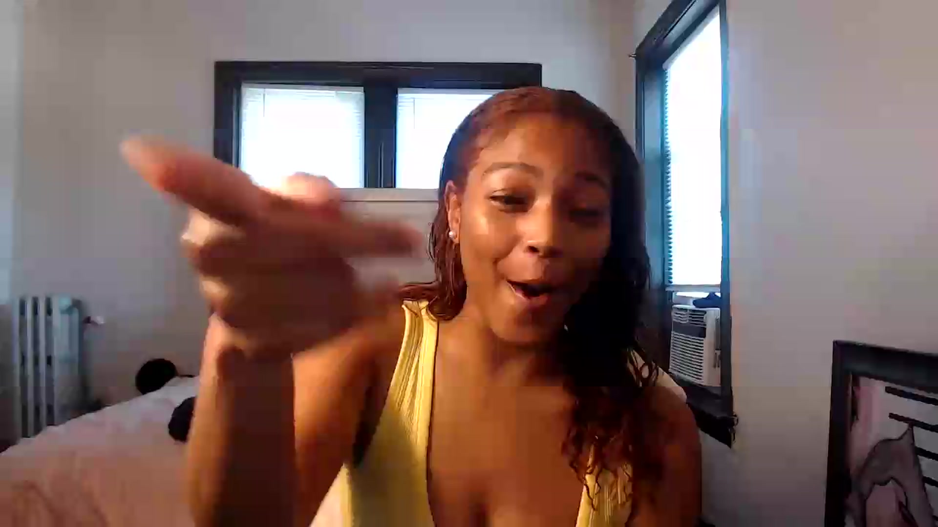 Gallery image thumbnail from itsmickie's myfreecams stream on, 07/10/2026, 19:32 image 1 of 20