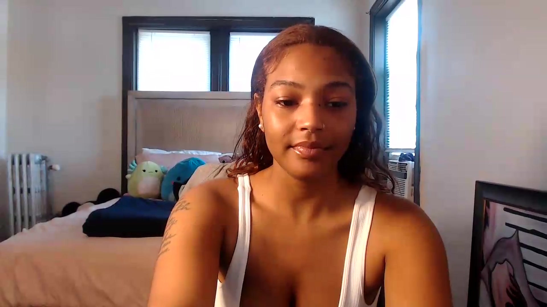 Gallery image thumbnail from itsmickie's myfreecams stream on, 07/21/2026, 18:53 image 16 of 20