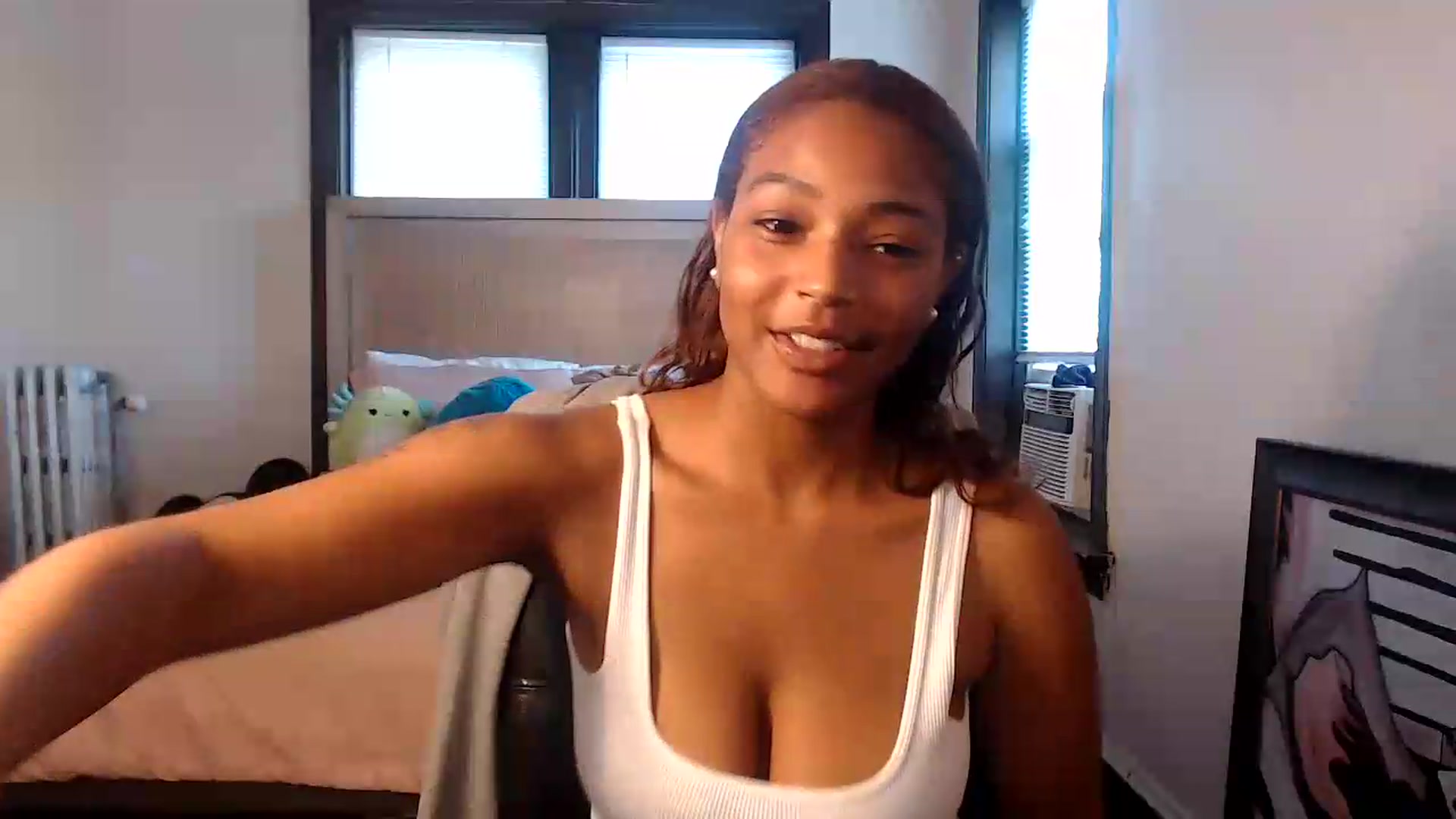 Gallery image thumbnail from itsmickie's myfreecams stream on, 07/21/2026, 19:55 image 8 of 20
