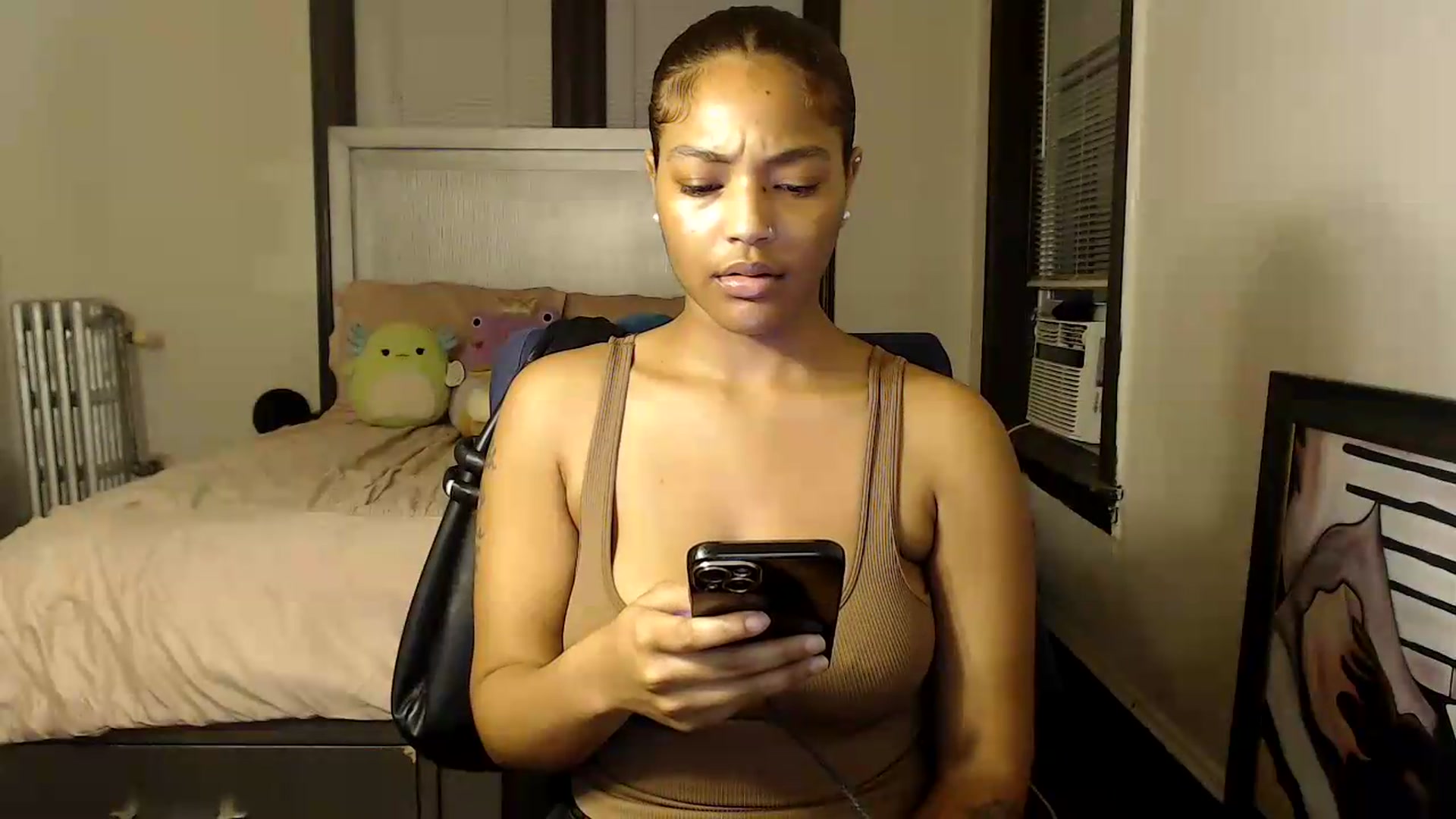 Gallery image thumbnail from itsmickie's myfreecams stream on, 08/16/2026, 02:44 image 8 of 20