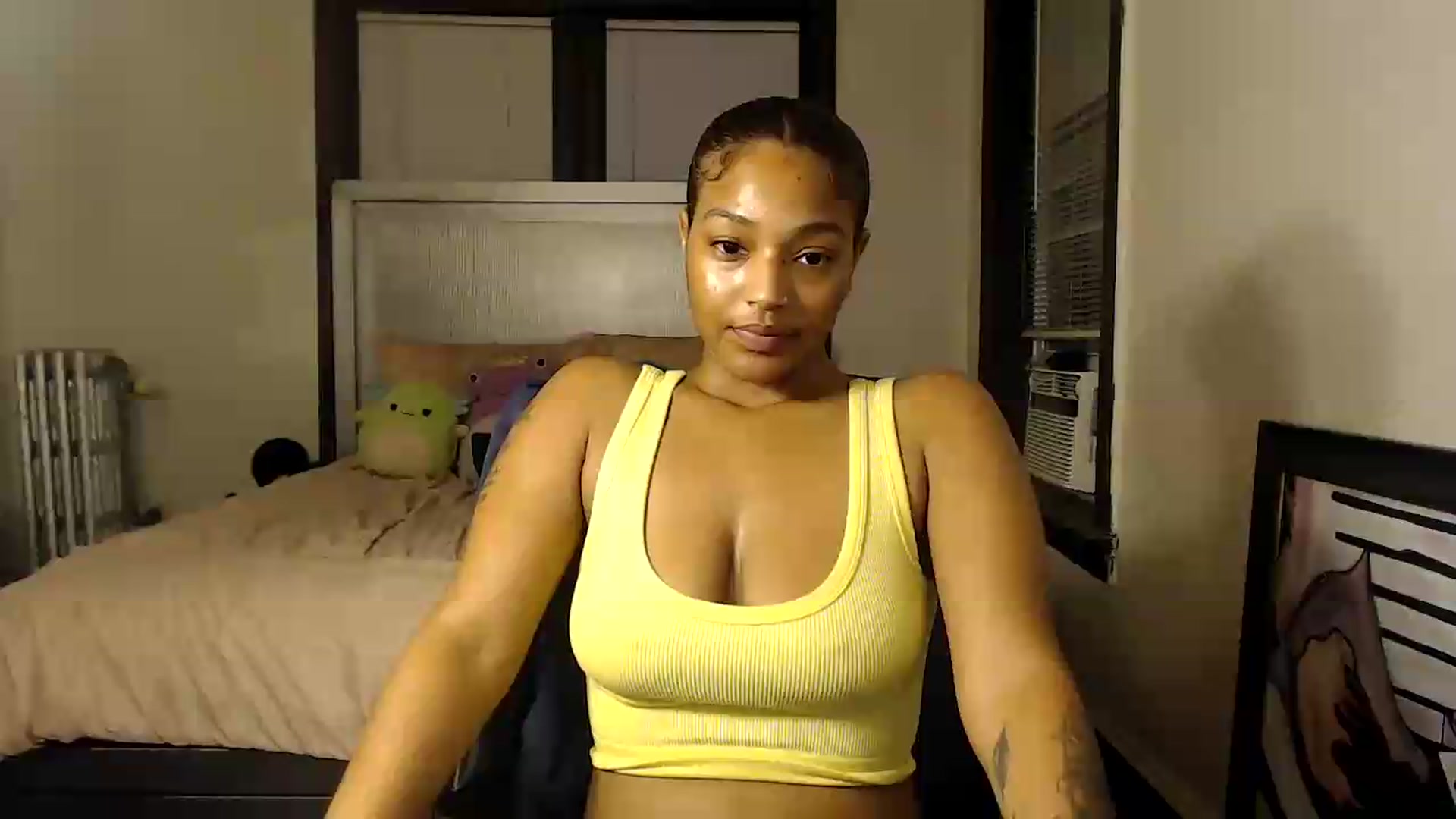 Gallery image thumbnail from itsmickie's myfreecams stream on, 08/20/2026, 02:08 image 1 of 20