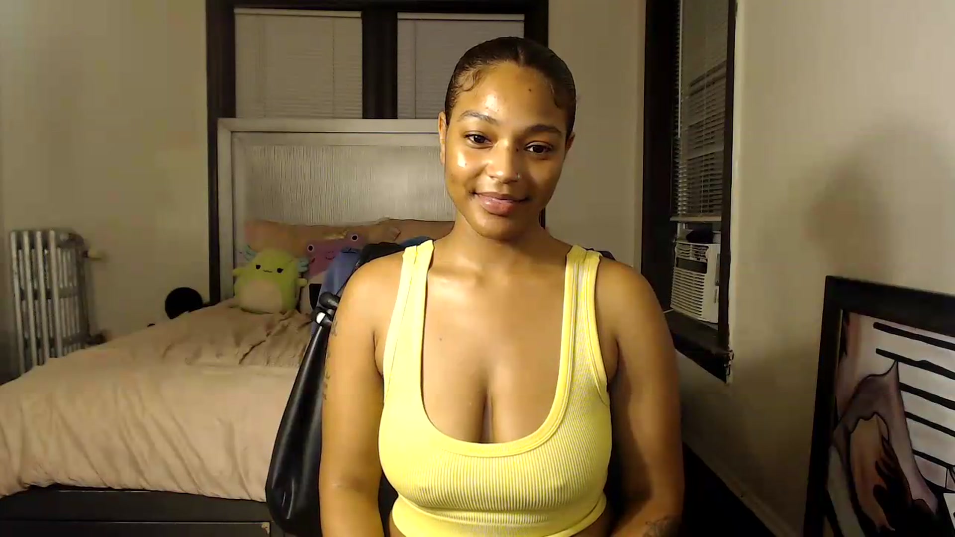 Gallery image thumbnail from itsmickie's myfreecams stream on, 08/20/2026, 02:08 image 8 of 20
