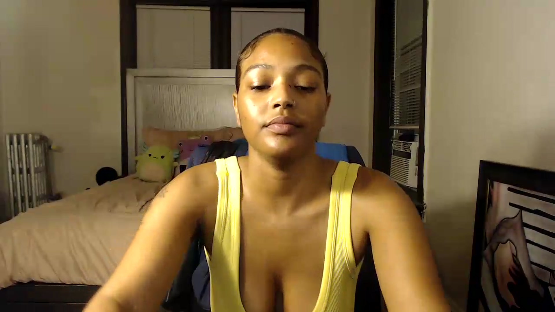 Gallery image thumbnail from itsmickie's myfreecams stream on, 08/20/2026, 02:08 image 10 of 20