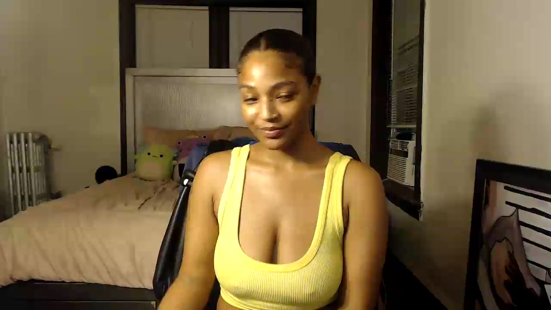 Gallery image thumbnail from itsmickie's myfreecams stream on, 08/20/2026, 02:08 image 11 of 20