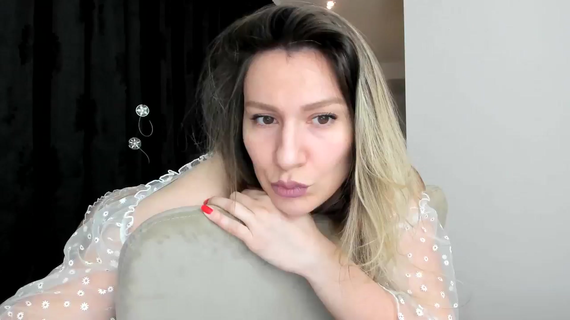 Gallery image thumbnail from itwas_eve's myfreecams stream on, 12/10/2024, 03:15 image 1 of 20
