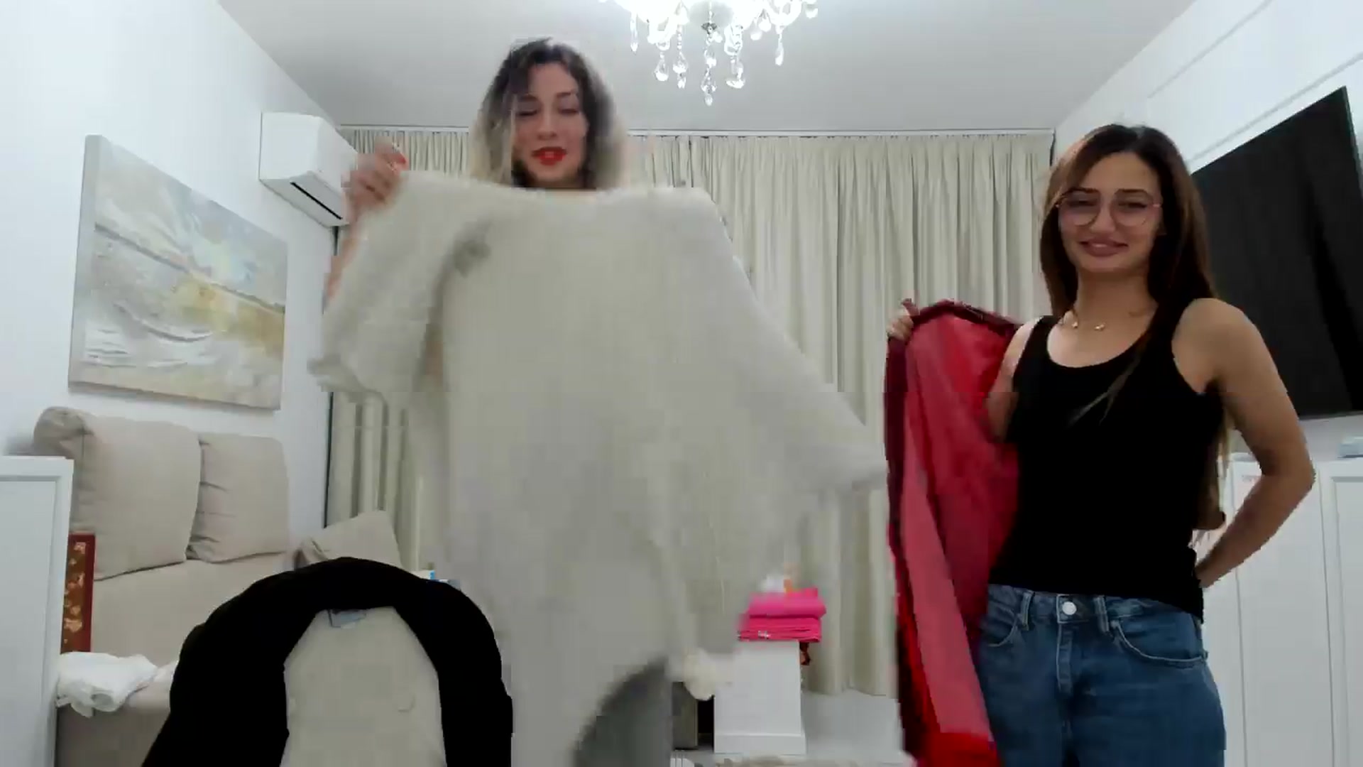 Gallery image thumbnail from itwas_eve's myfreecams stream on, 12/14/2024, 23:04 image 3 of 20