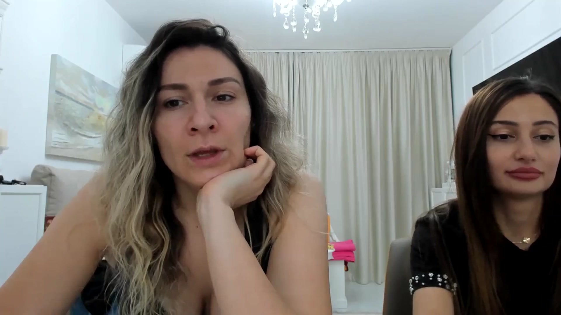 Gallery image thumbnail from itwas_eve's myfreecams stream on, 12/15/2024, 21:51 image 5 of 20