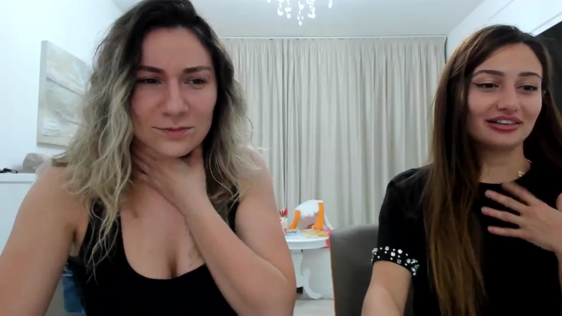 Gallery image thumbnail from itwas_eve's myfreecams stream on, 12/15/2024, 21:51 image 12 of 20