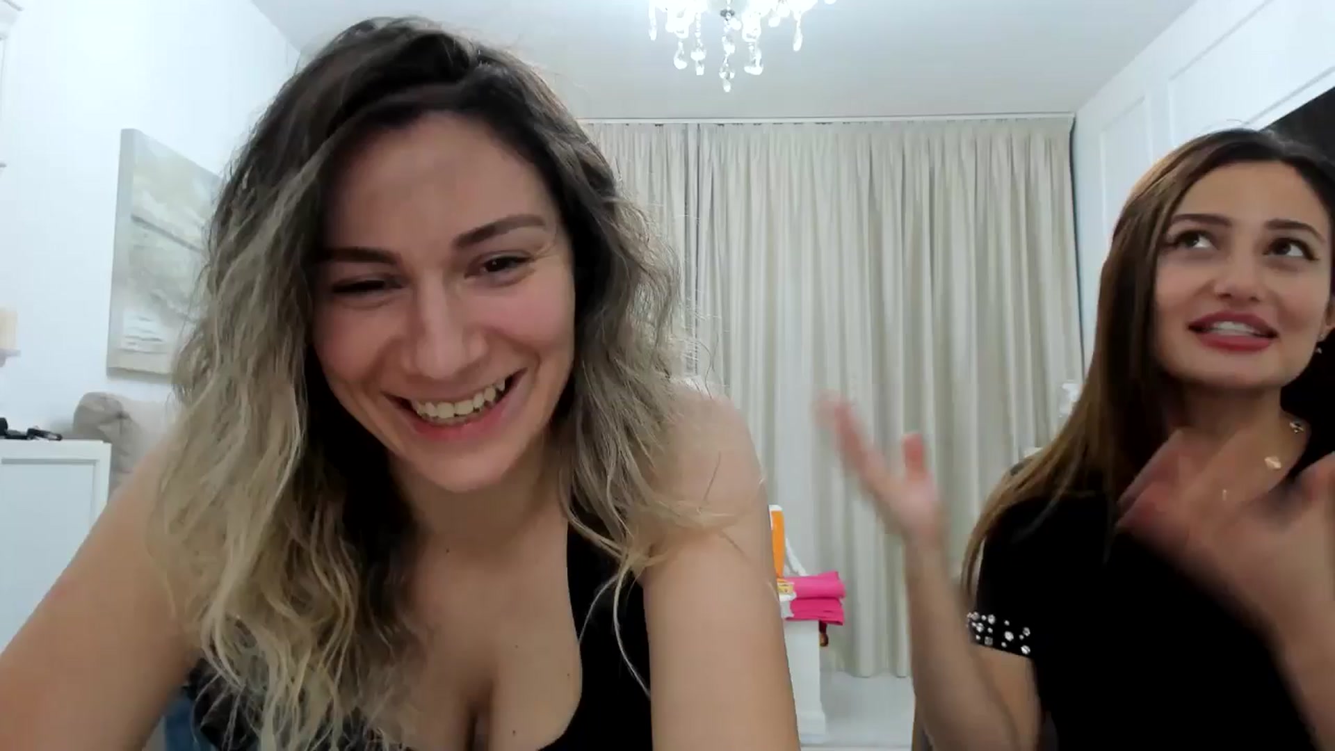 Gallery image thumbnail from itwas_eve's myfreecams stream on, 12/15/2024, 21:51 image 4 of 20