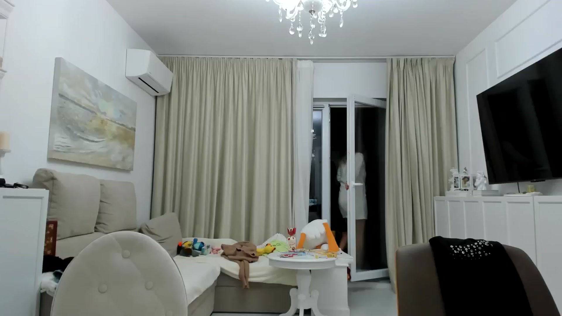 Gallery image thumbnail from itwas_eve's myfreecams stream on, 12/15/2024, 23:08 image 2 of 20