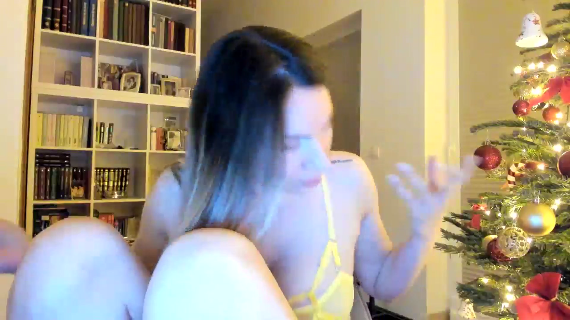 Gallery image thumbnail from itwas_eve's myfreecams stream on, 12/24/2024, 03:23 image 11 of 20