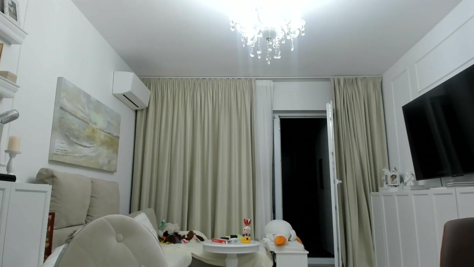 Gallery image thumbnail from itwas_eve's myfreecams stream on, 12/26/2024, 02:58 image 1 of 20