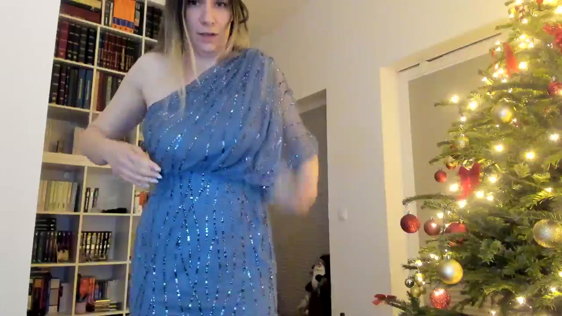 Gallery image thumbnail from itwas_eve's myfreecams stream on, 12/29/2024, 02:30 image 12 of 20
