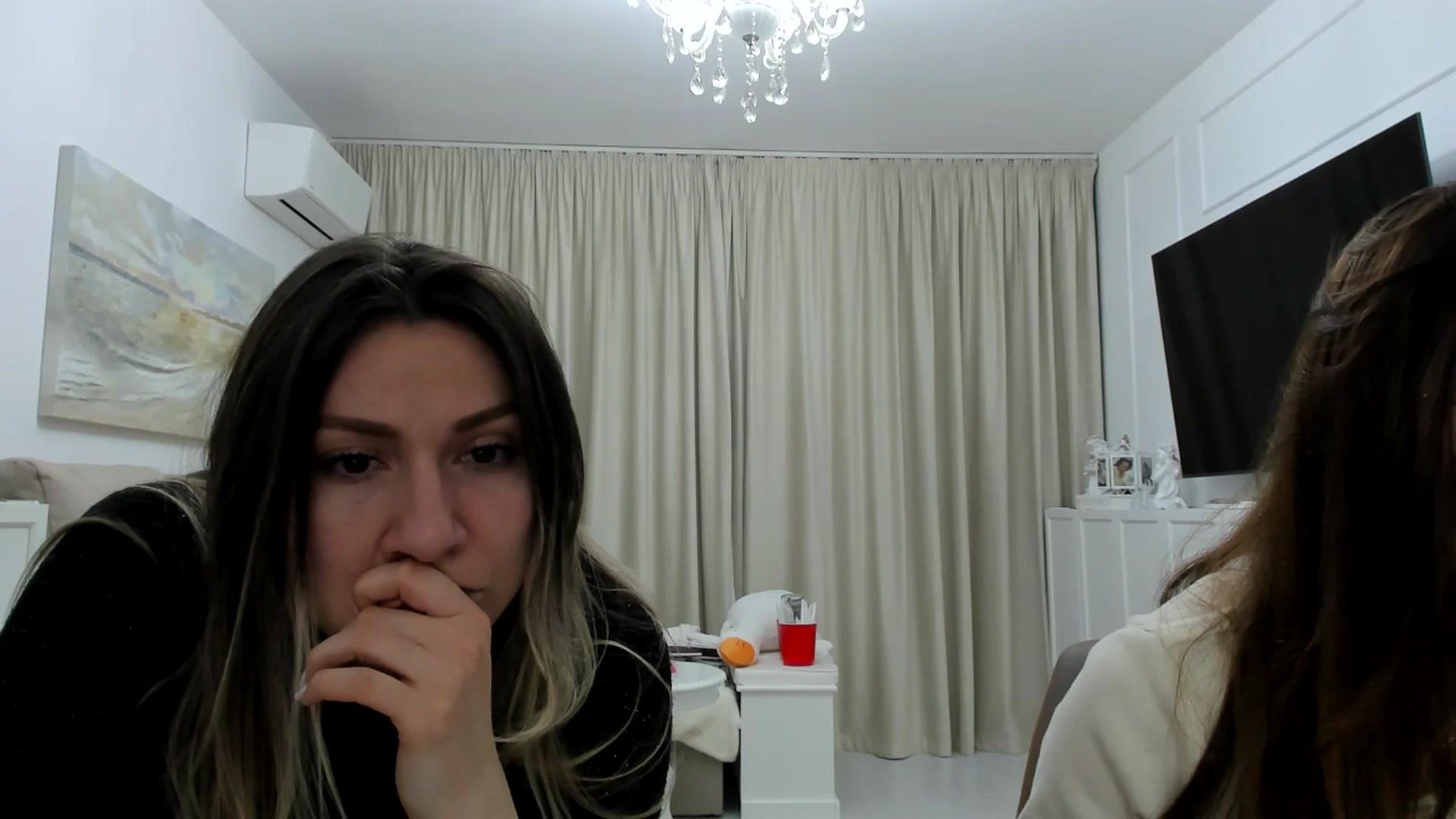 Gallery image thumbnail from itwas_eve's myfreecams stream on, 01/19/2025, 21:06 image 7 of 20