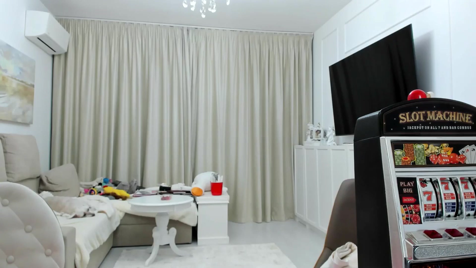 Gallery image thumbnail from itwas_eve's myfreecams stream on, 01/19/2025, 21:31 image 12 of 20