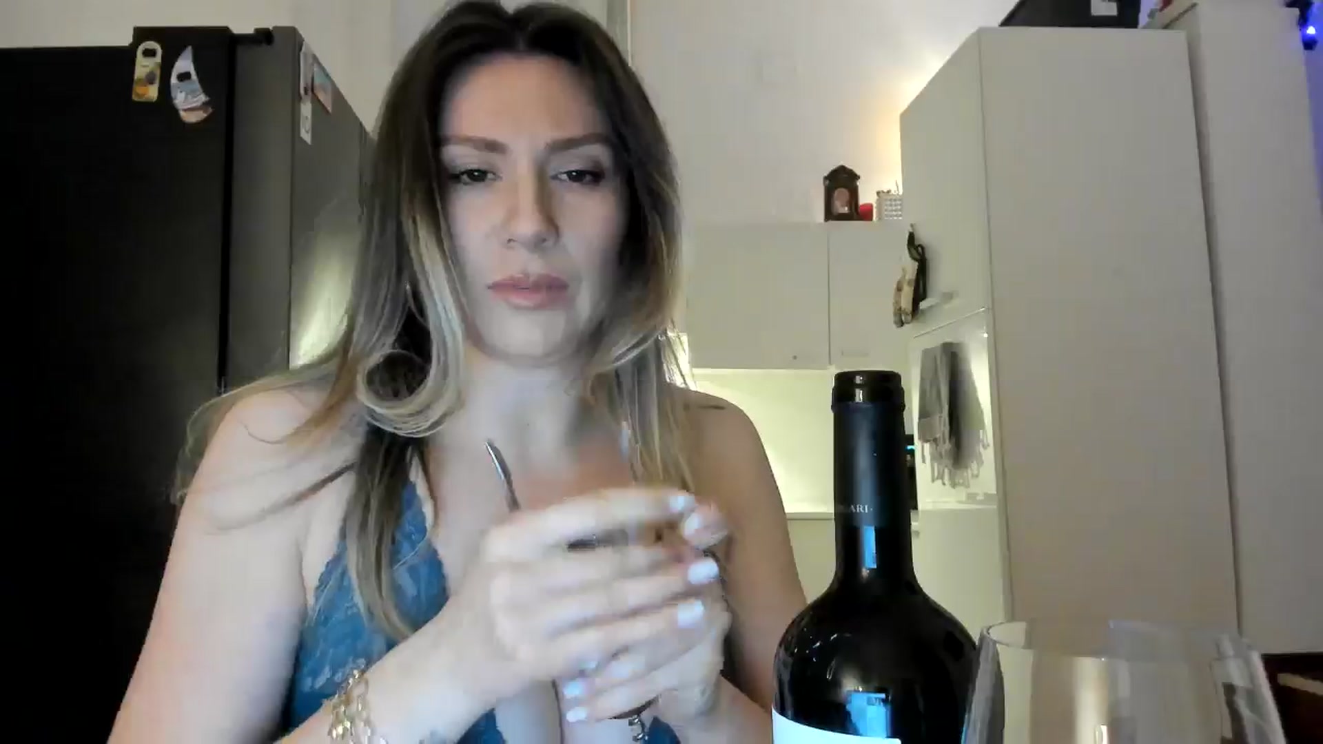 Gallery image thumbnail from itwas_eve's myfreecams stream on, 01/24/2025, 24:00 image 9 of 20