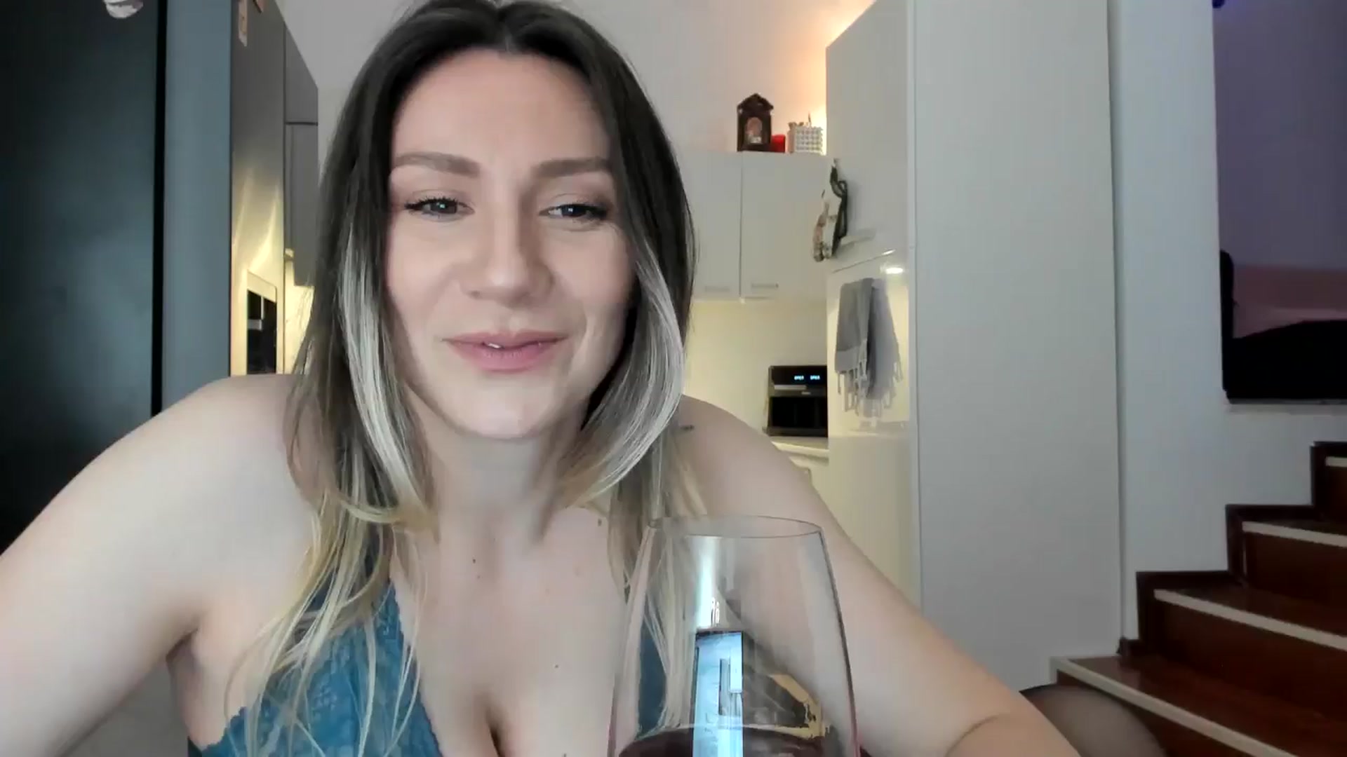 Gallery image thumbnail from itwas_eve's myfreecams stream on, 01/24/2025, 02:38 image 1 of 20
