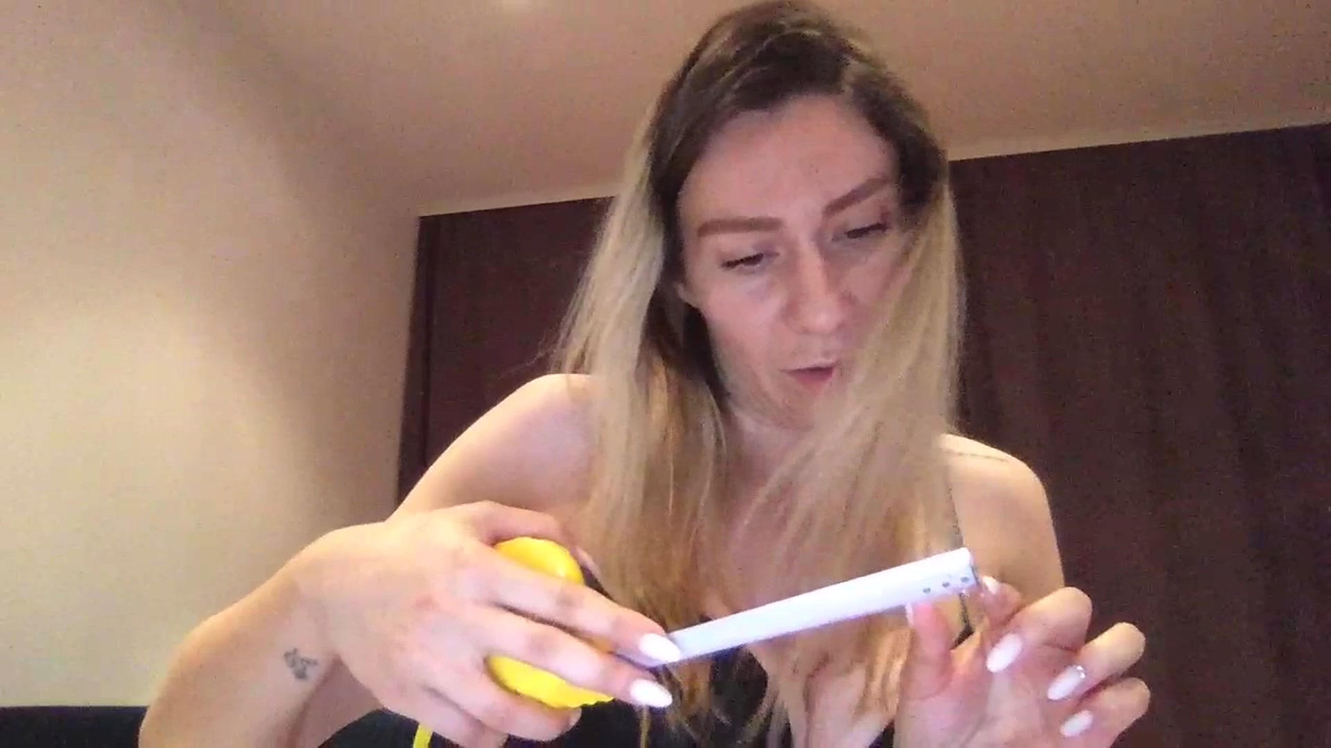 Gallery image thumbnail from itwasnt_me's myfreecams stream on, 07/21/2023, 23:20 image 13 of 20
