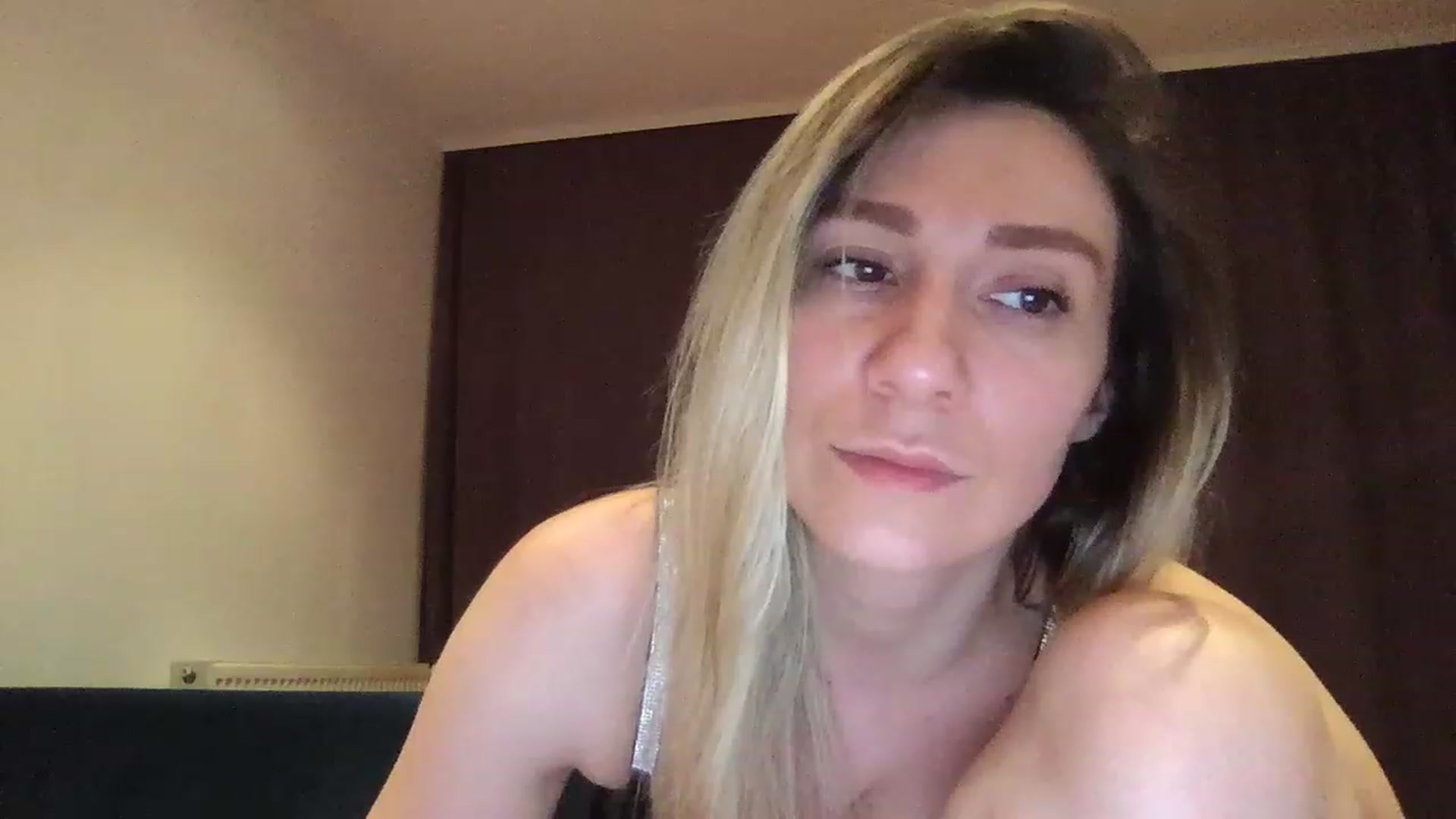Gallery image thumbnail from itwasnt_me's myfreecams stream on, 07/22/2023, 02:06 image 3 of 20