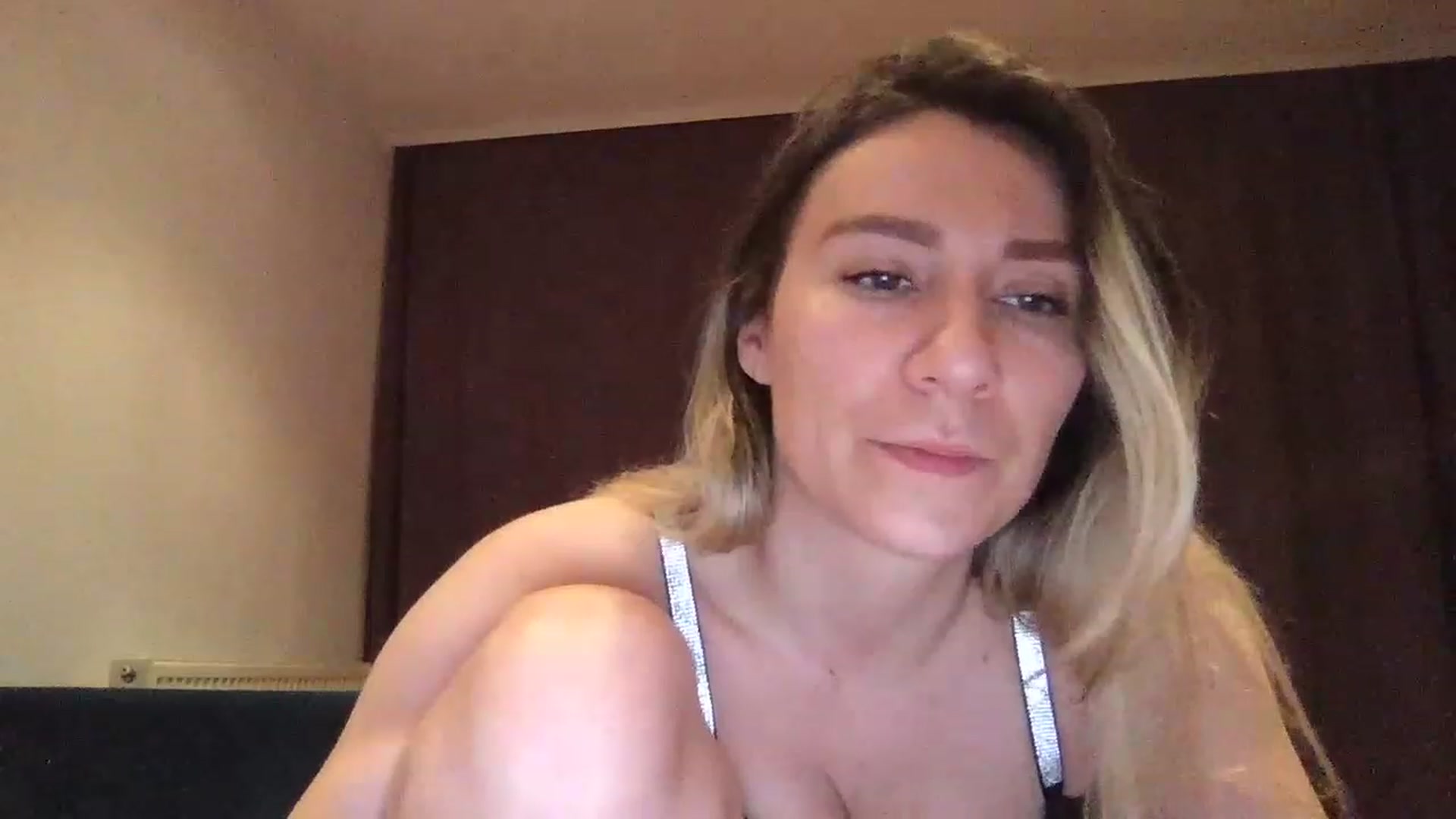 Gallery image thumbnail from itwasnt_me's myfreecams stream on, 07/22/2023, 02:06 image 12 of 20